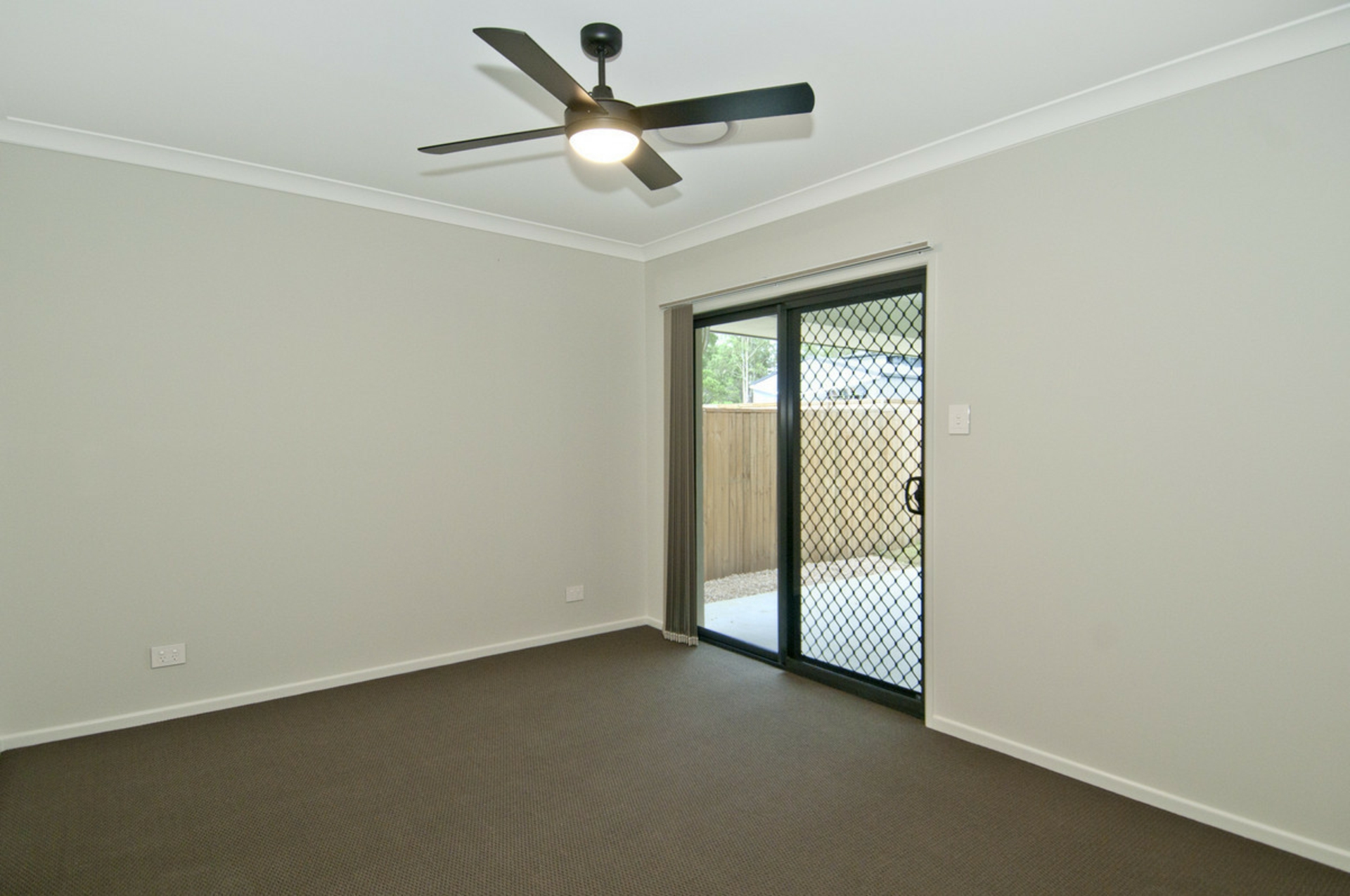 27 Amalfi Circuit, JIMBOOMBA