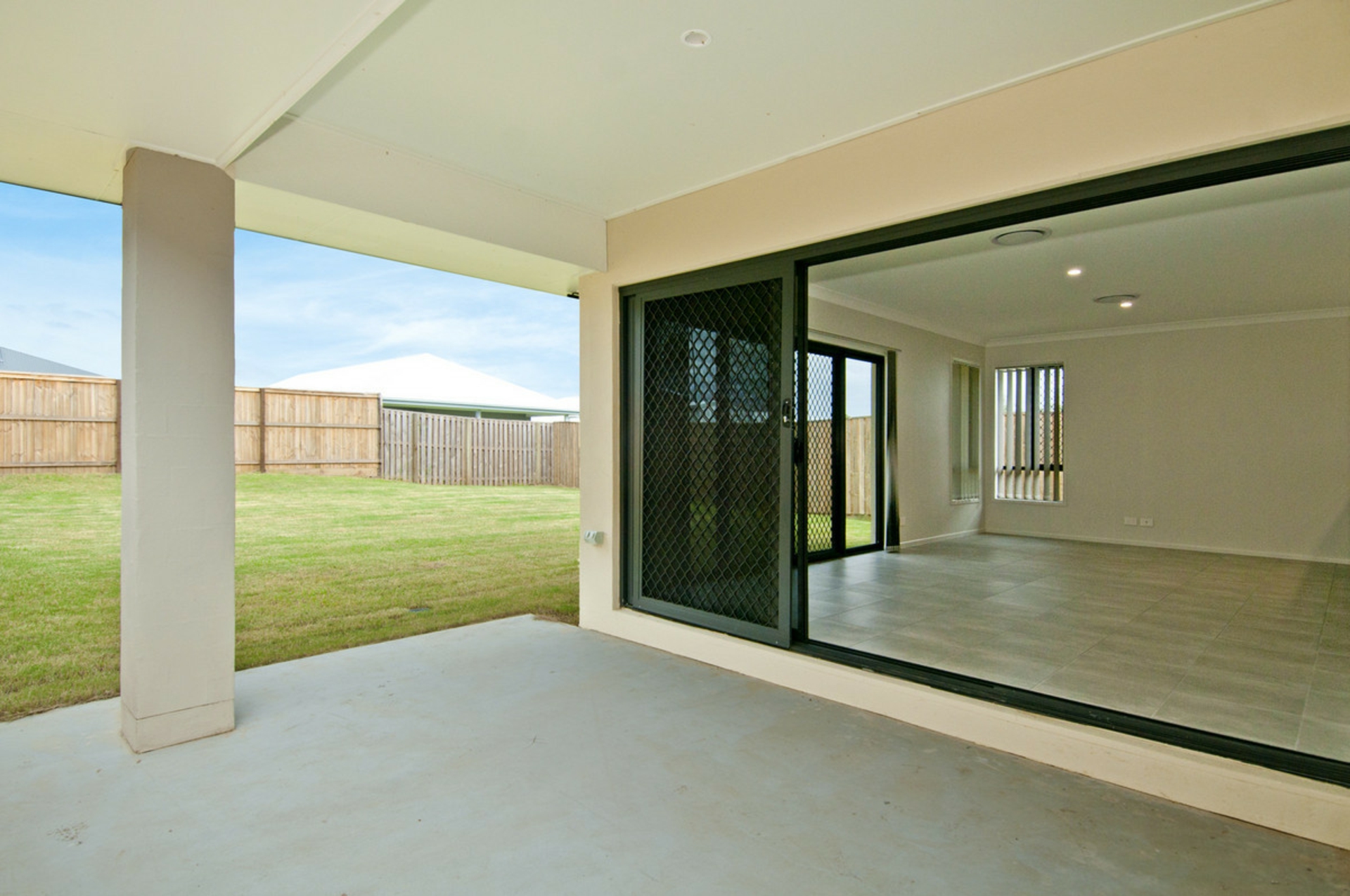 27 Amalfi Circuit, JIMBOOMBA