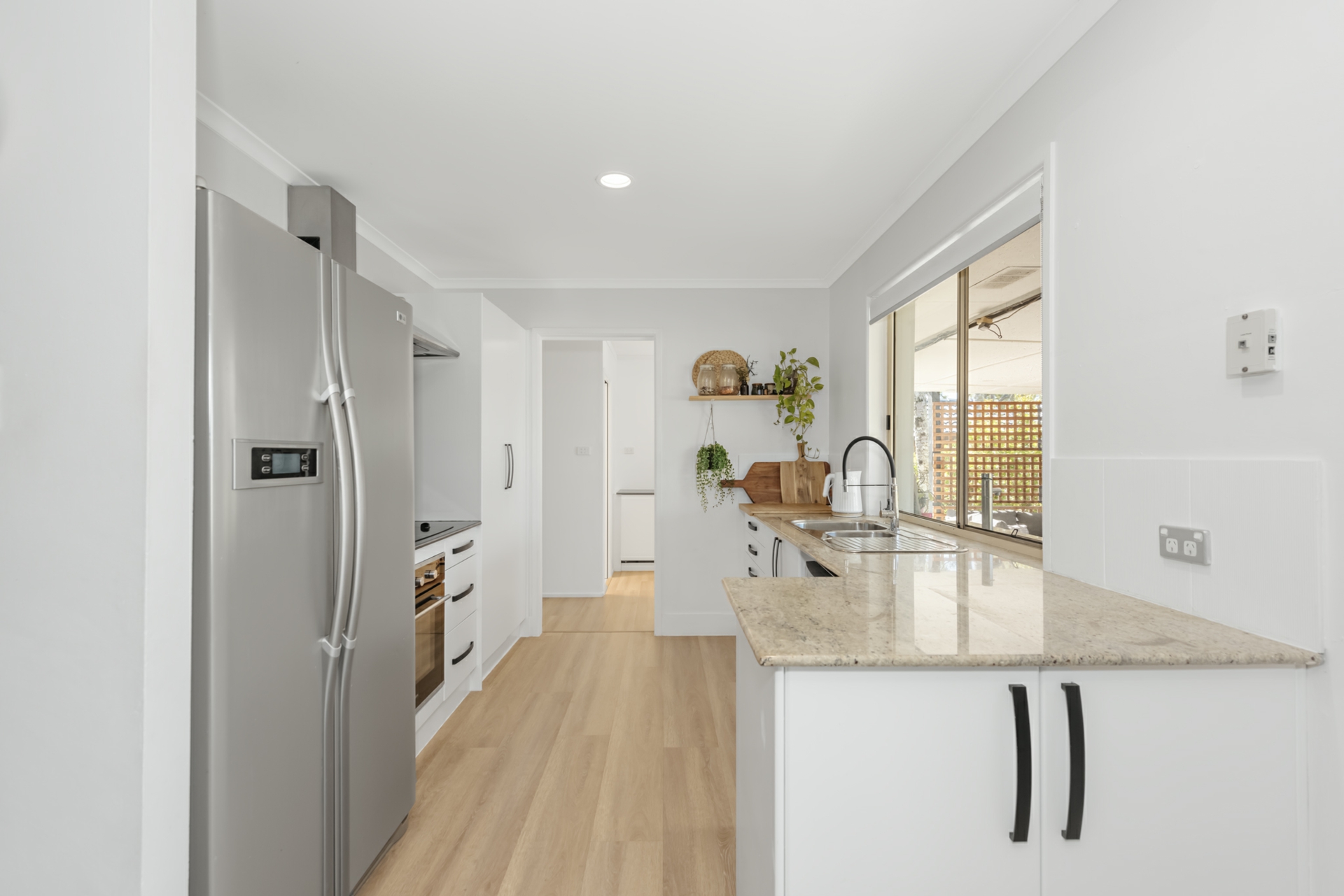 141 Discovery Drive, HELENSVALE
