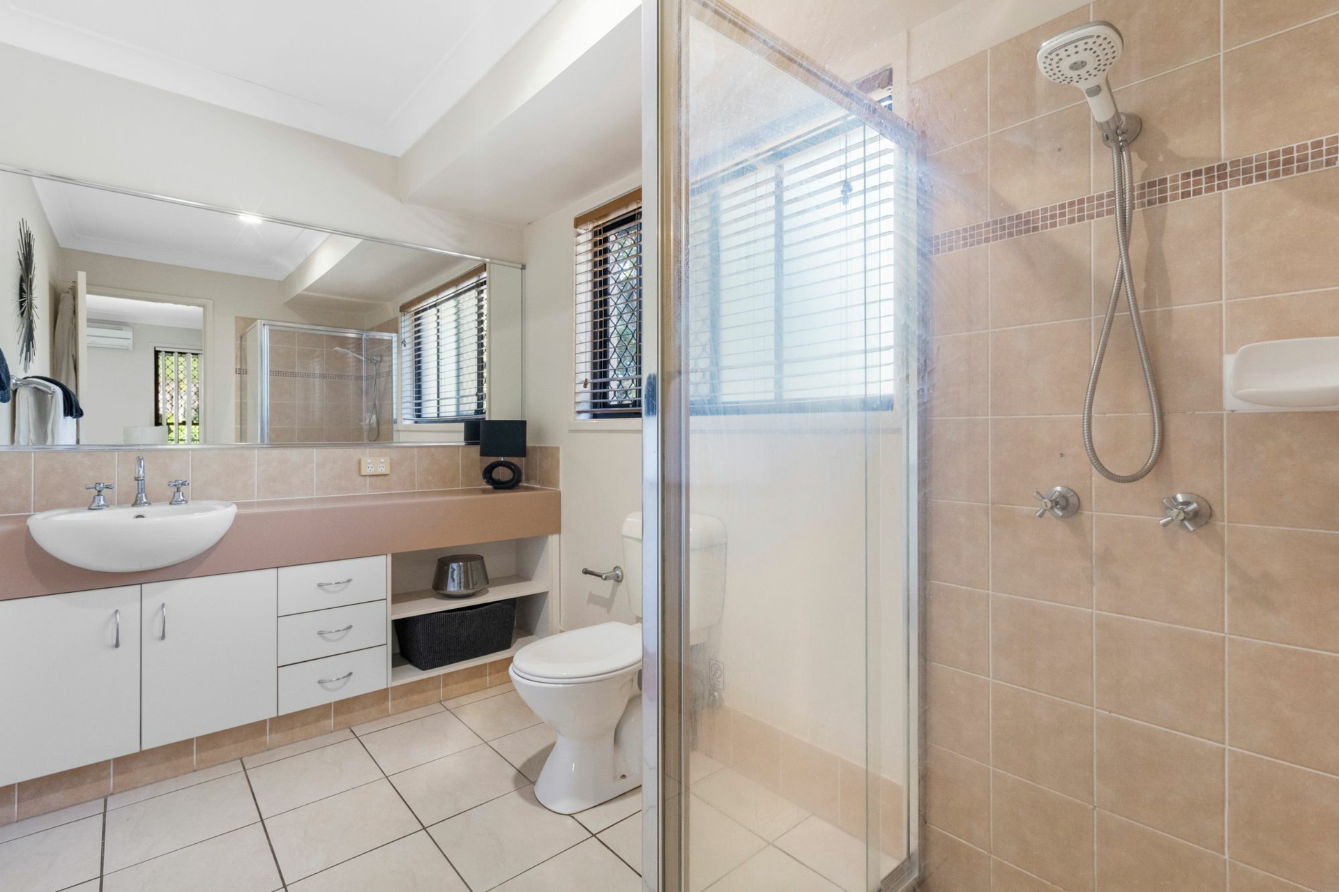 2/27 Heather Drive, UPPER COOMERA