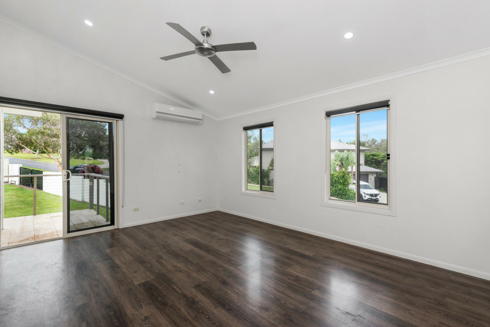 1 Brilliant Lane — photo 7 of 19