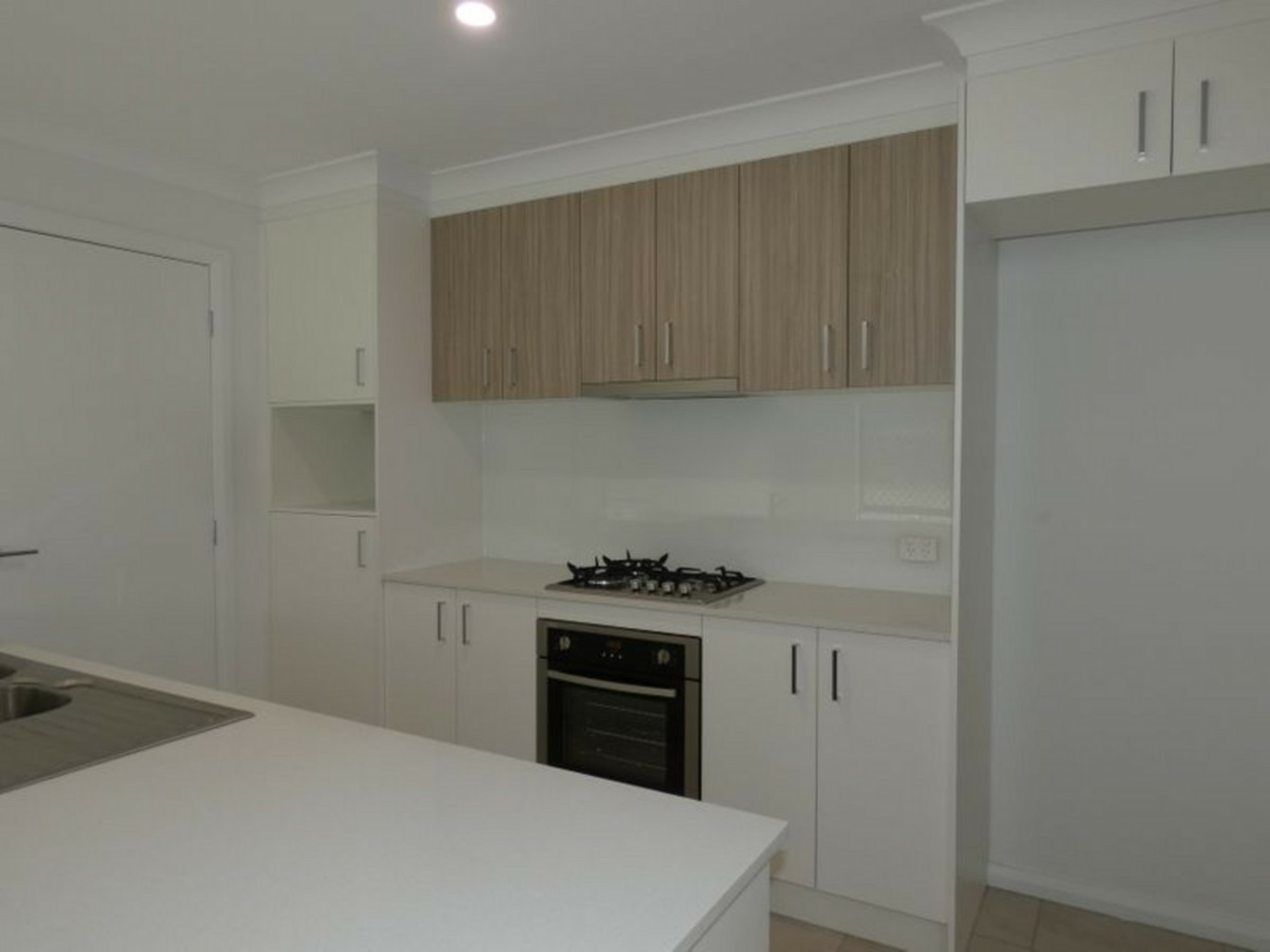 201/1 Christine Drive — photo 3 of 12