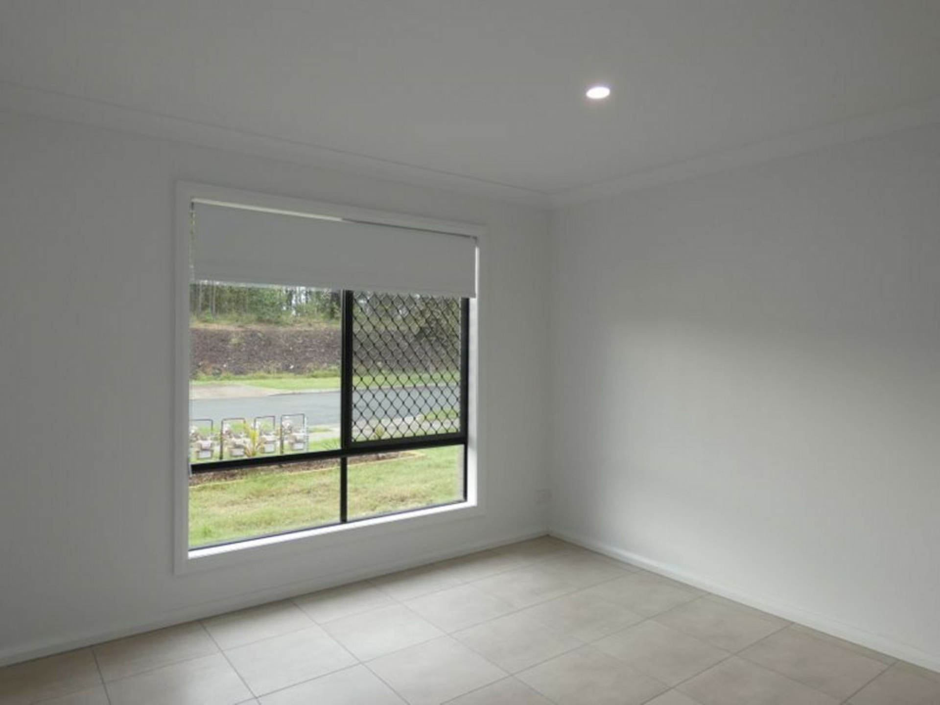 201/1 Christine Drive — photo 6 of 12