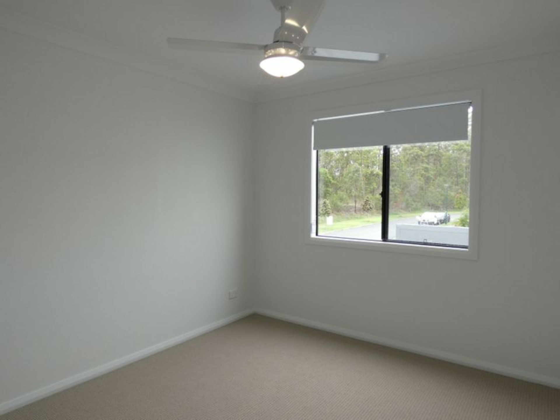 201/1 Christine Drive — photo 10 of 12