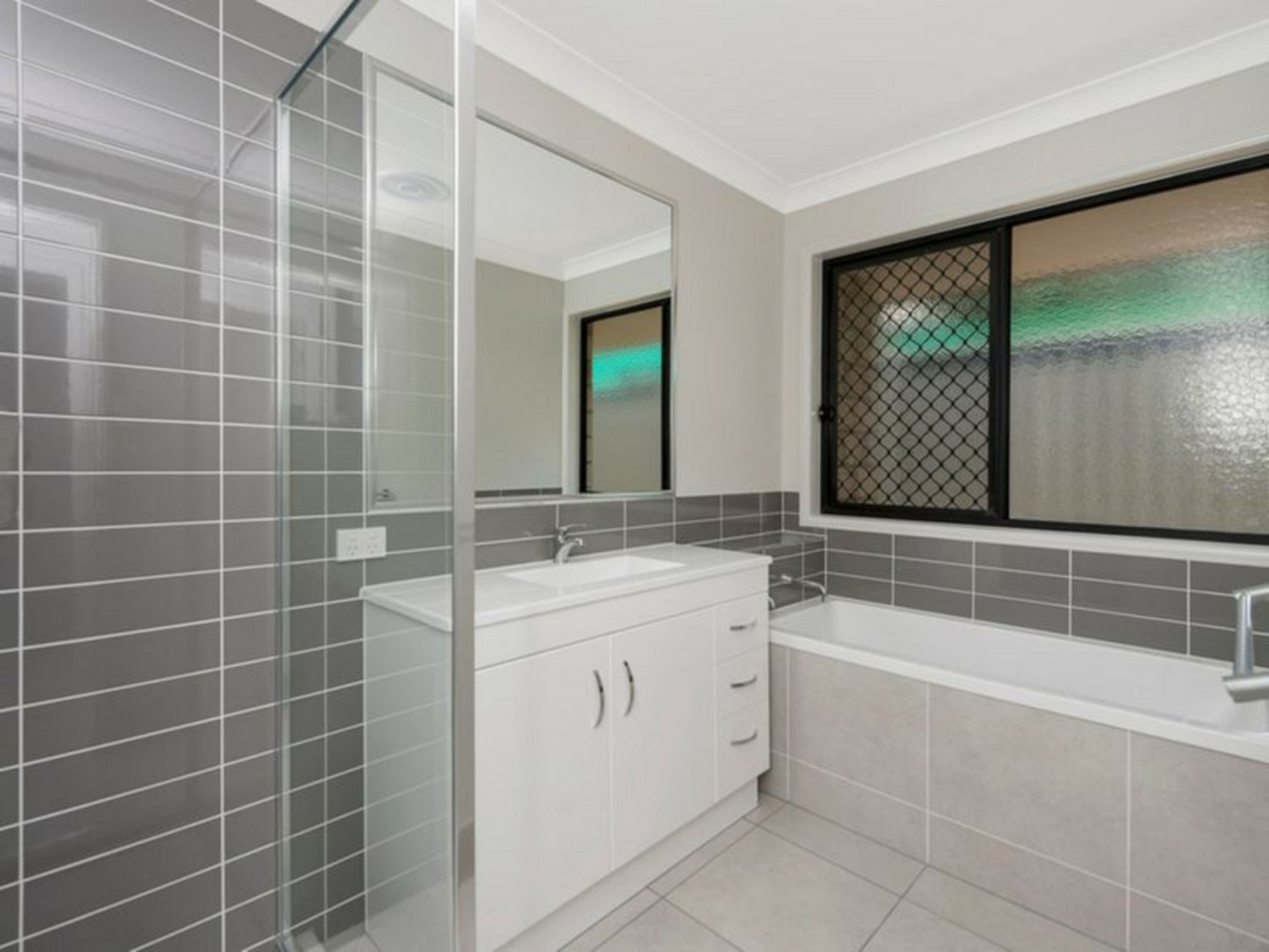 19 Electra Street, COOMERA