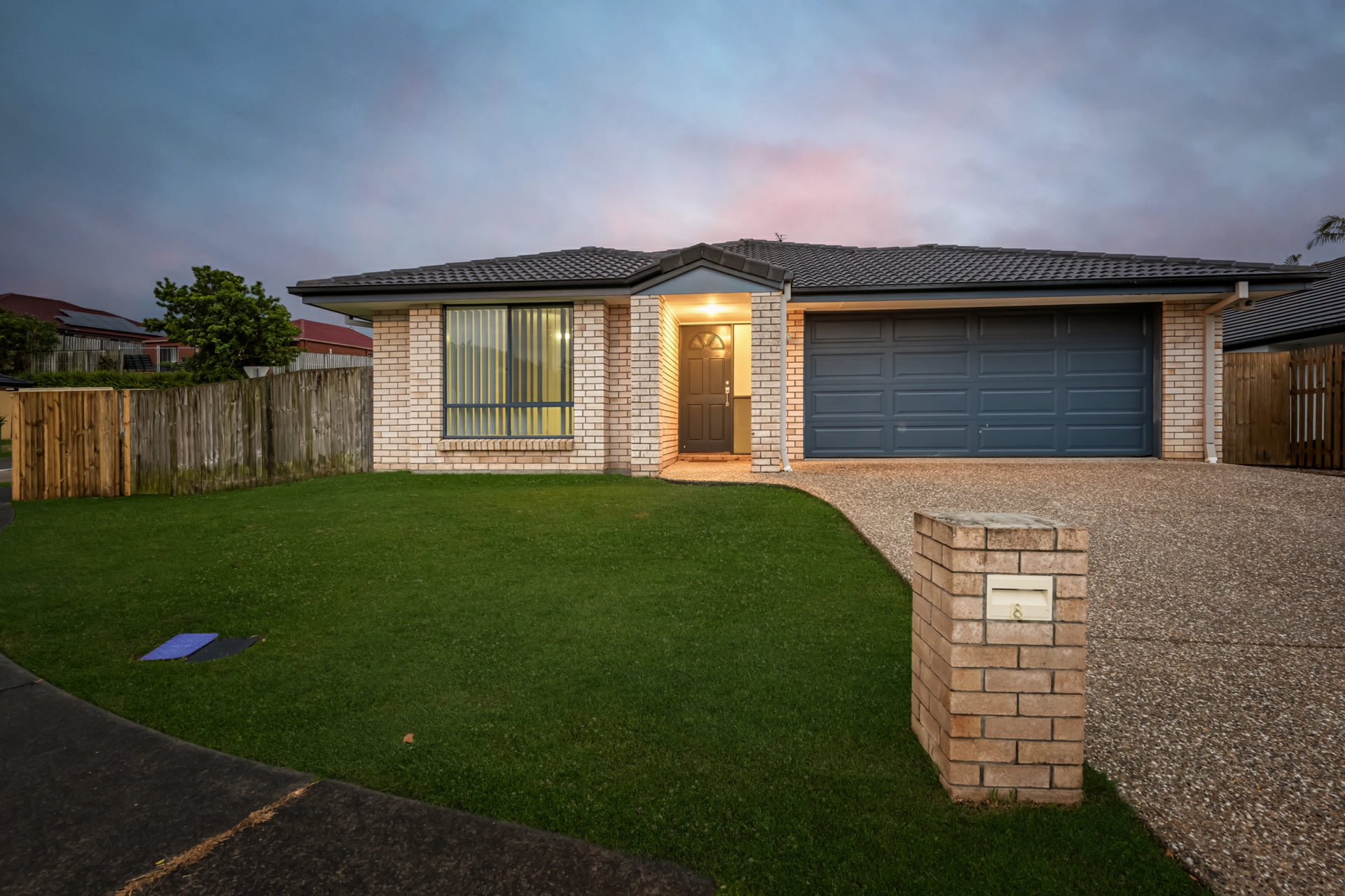 8 Glasswing Drive, UPPER COOMERA