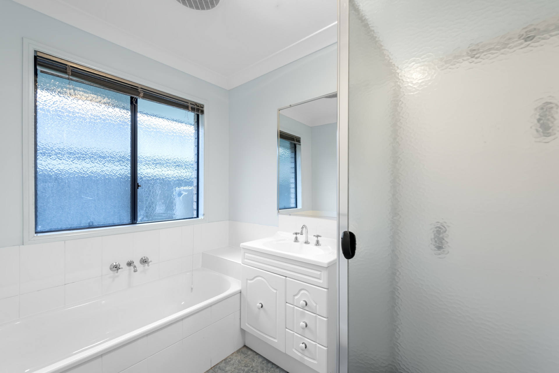 8 Glasswing Drive, UPPER COOMERA