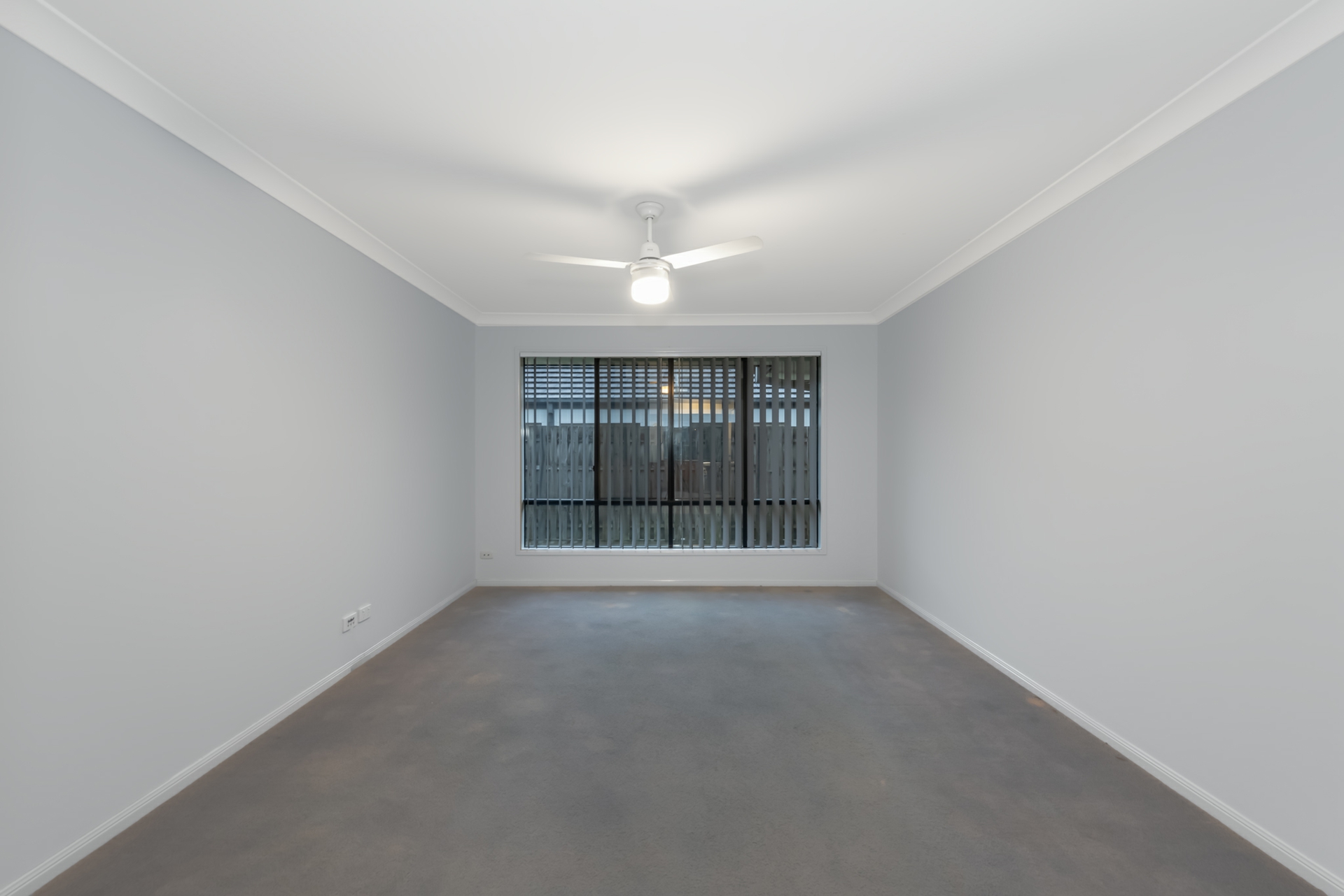 8 Glasswing Drive, UPPER COOMERA