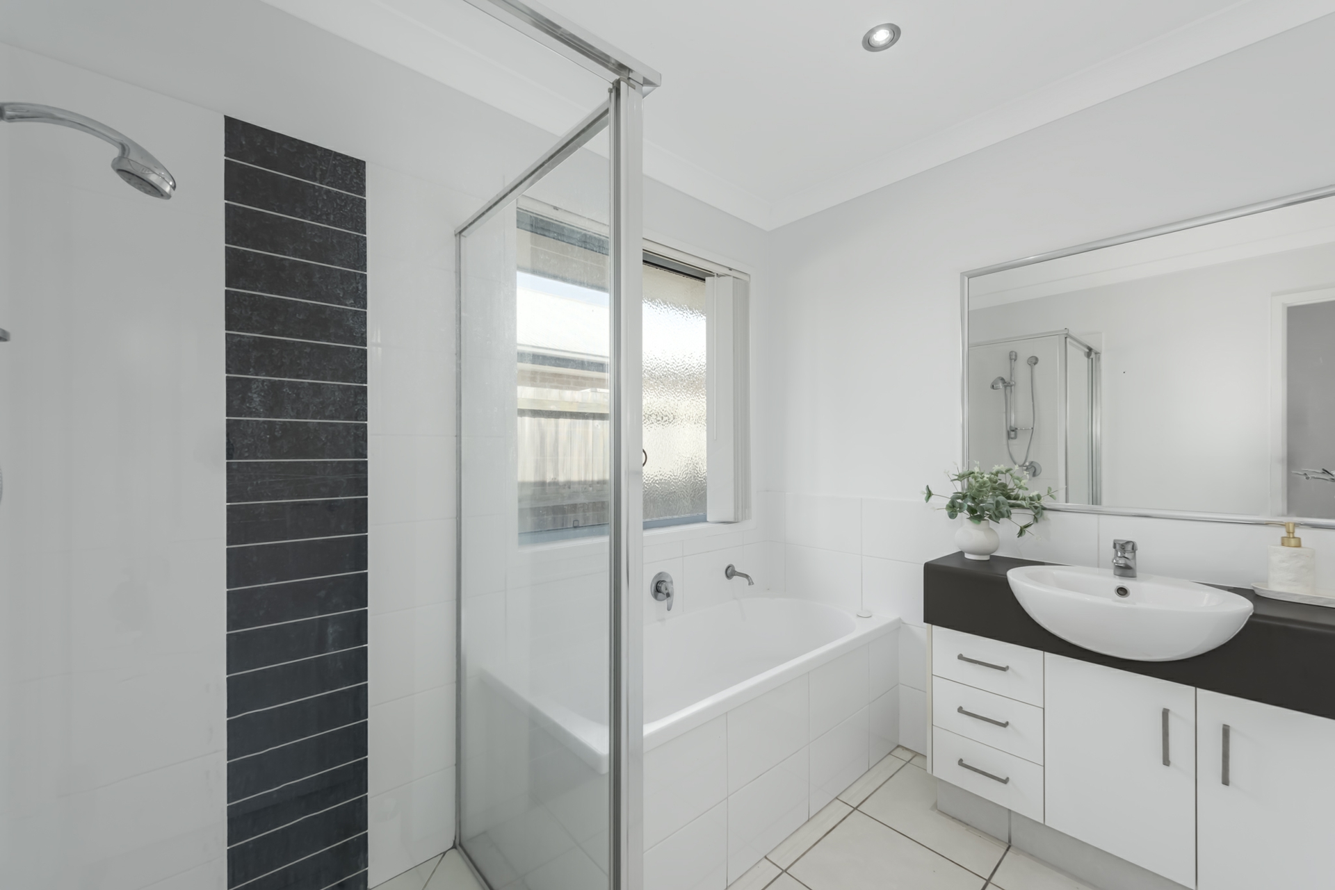 44 Cirrus Way, COOMERA