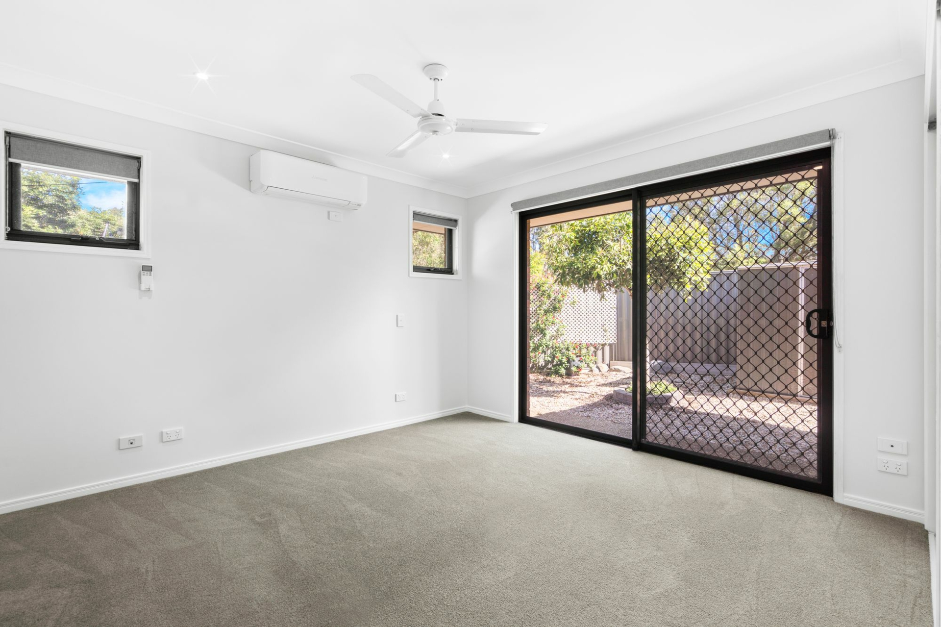 2/2 Armani Avenue, PIMPAMA
