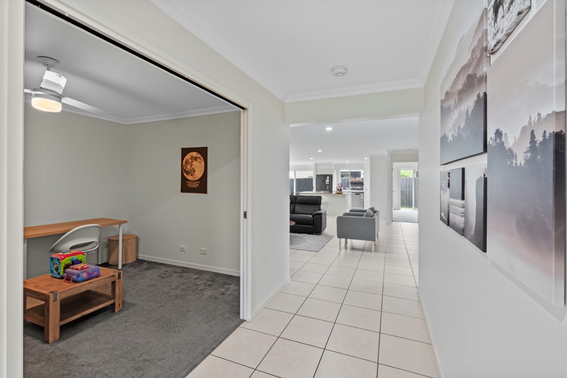 7 Severn Street, COOMERA