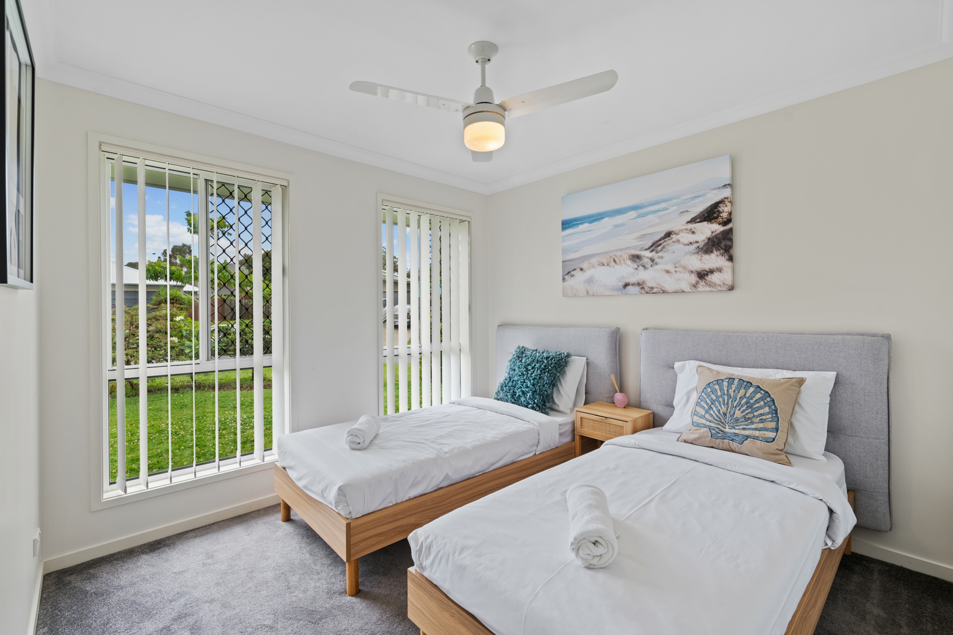 7 Severn Street, COOMERA