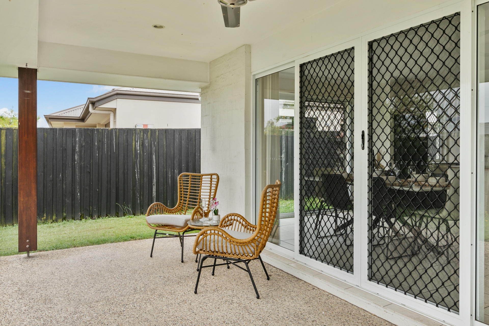 7 Severn Street, COOMERA