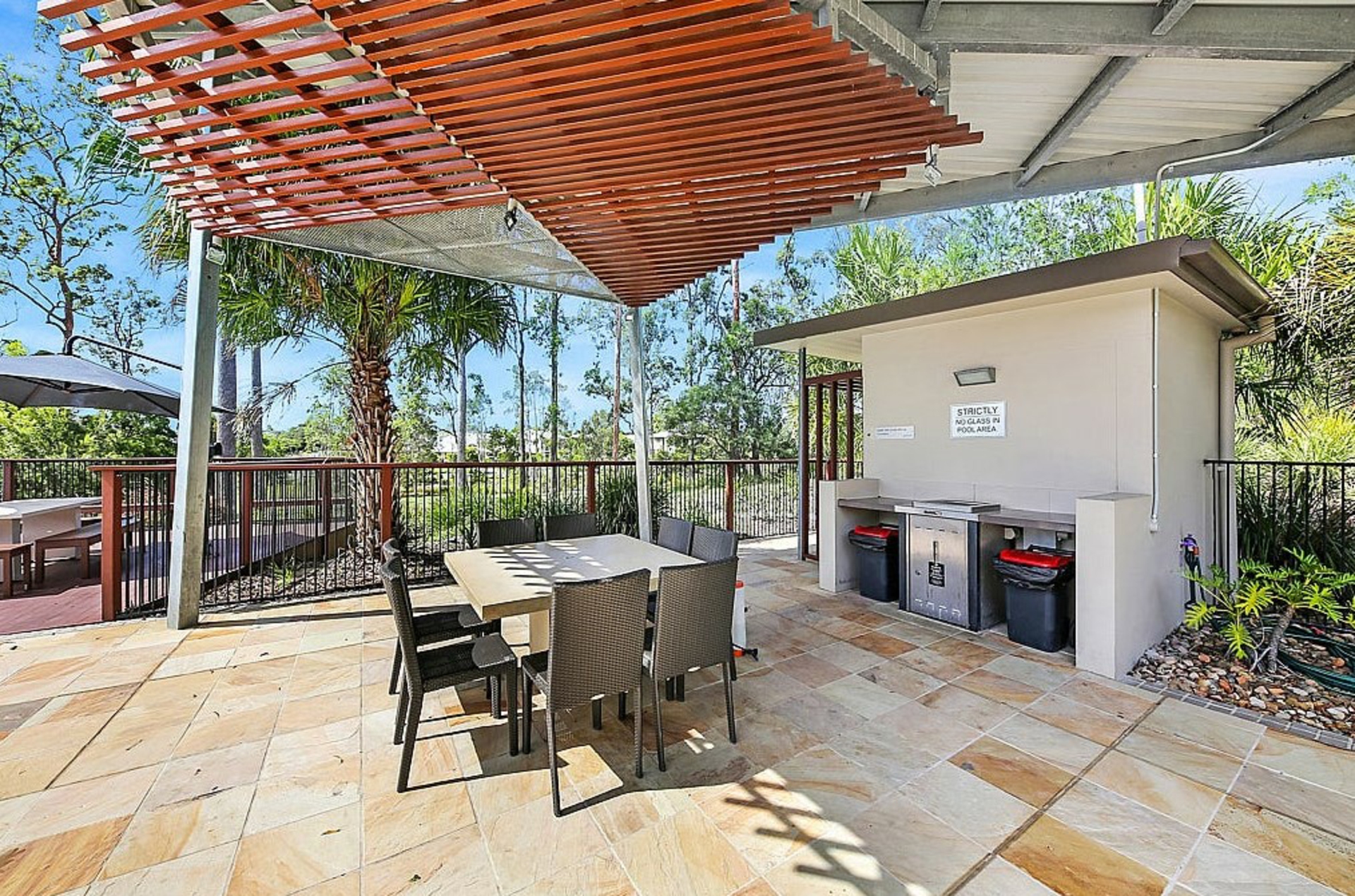 7 Severn Street, COOMERA