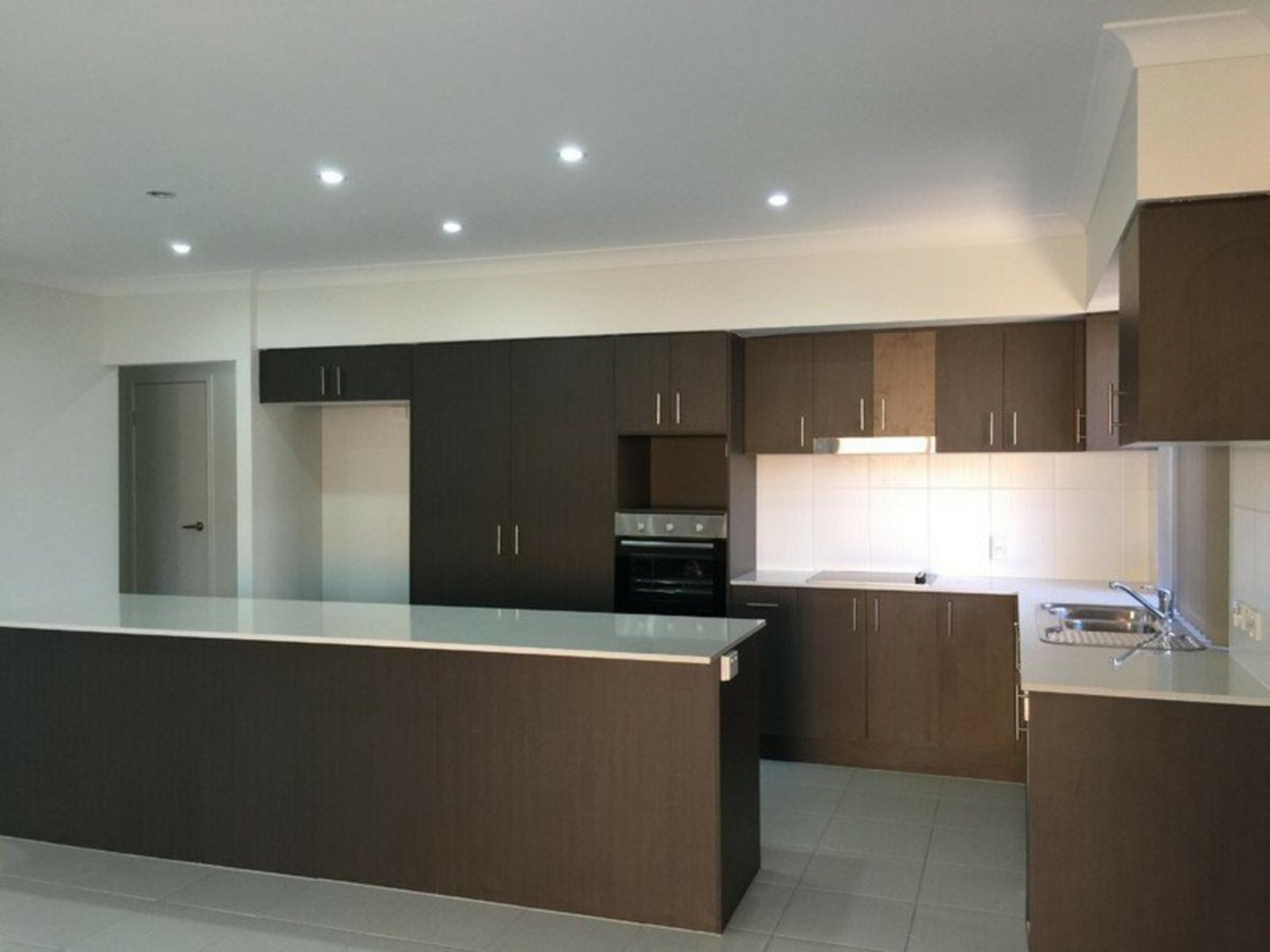 80 Fernbrooke Boulevard — photo 3 of 13