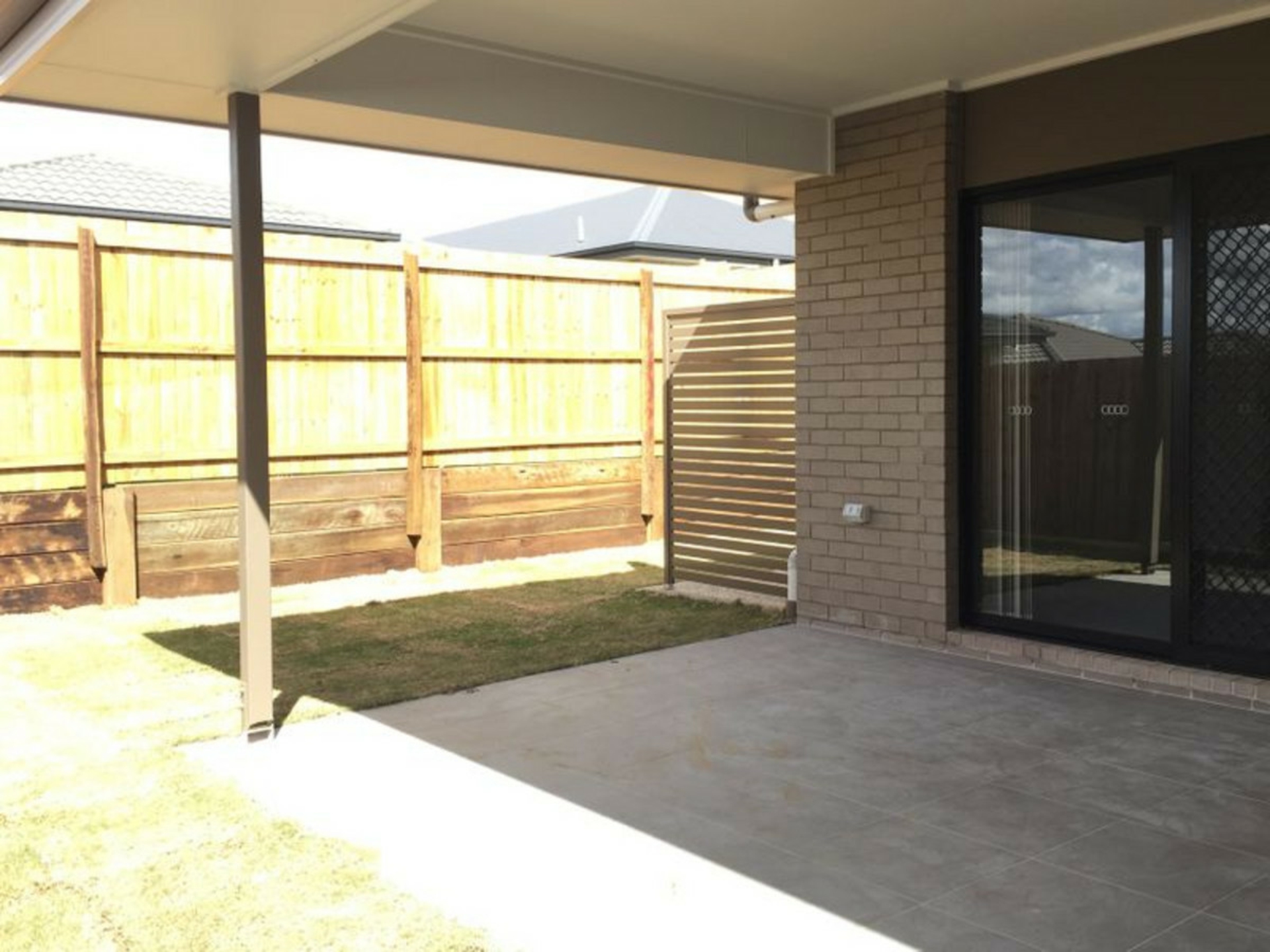 80 Fernbrooke Boulevard — photo 11 of 13