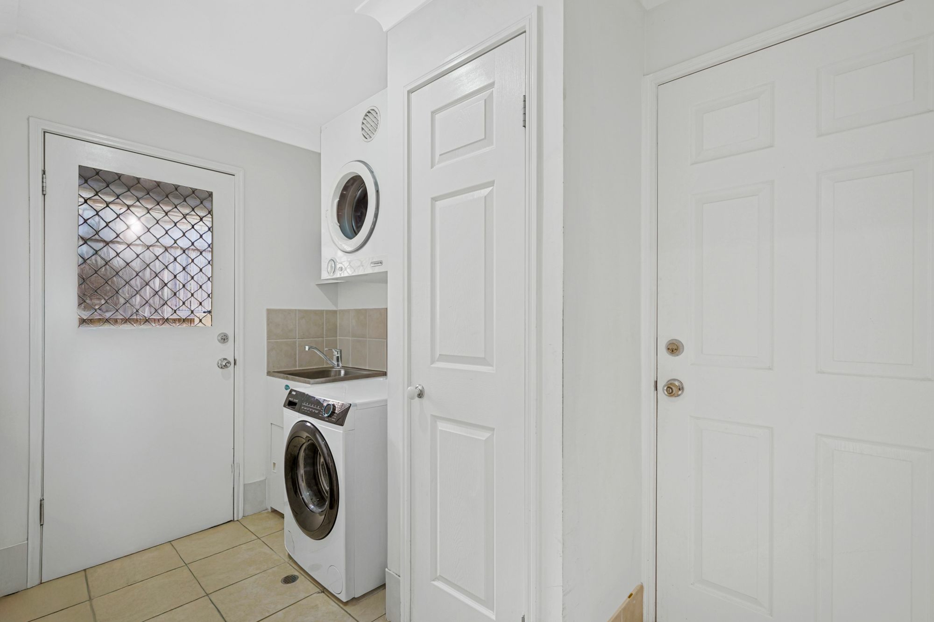 22 Rix Drive — photo 16 of 23
