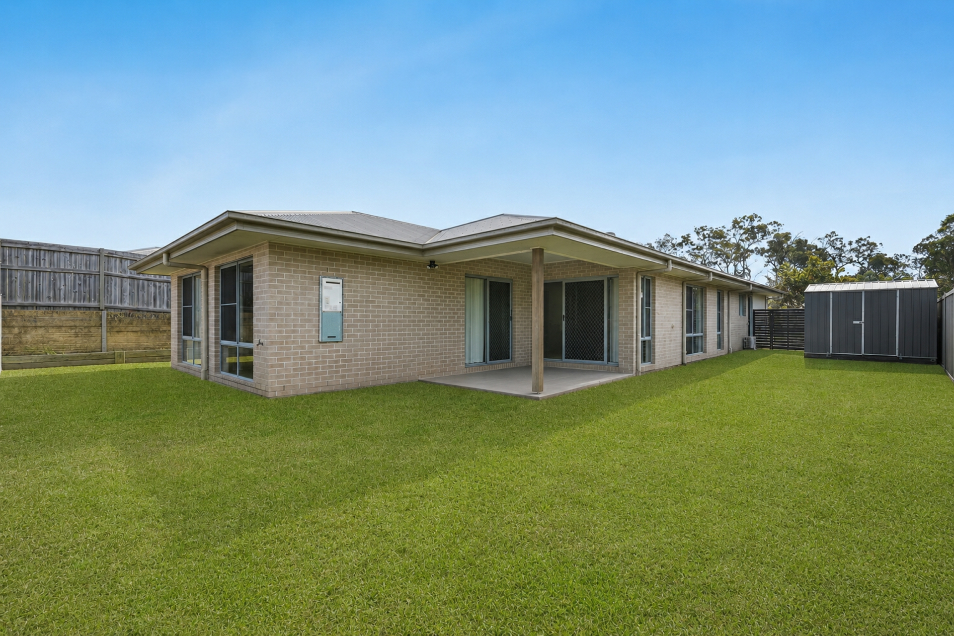 19 Hoop Pine Circuit — photo from LJ Hooker Coomera