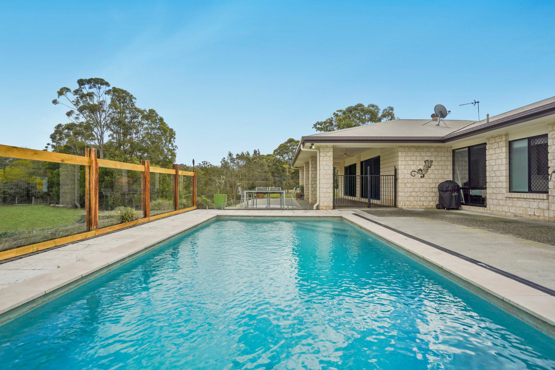 3 Ginger Rogers Road — photo 3 of 26