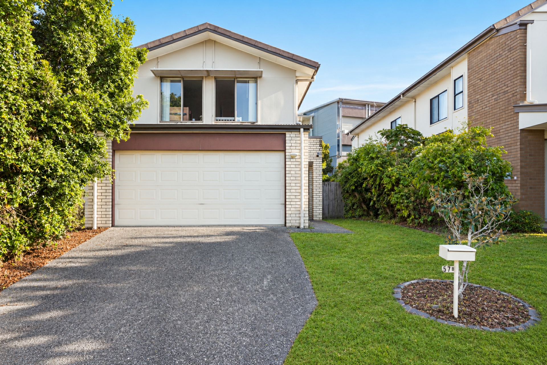 57B Lisa Crescent — photo 2 of 23