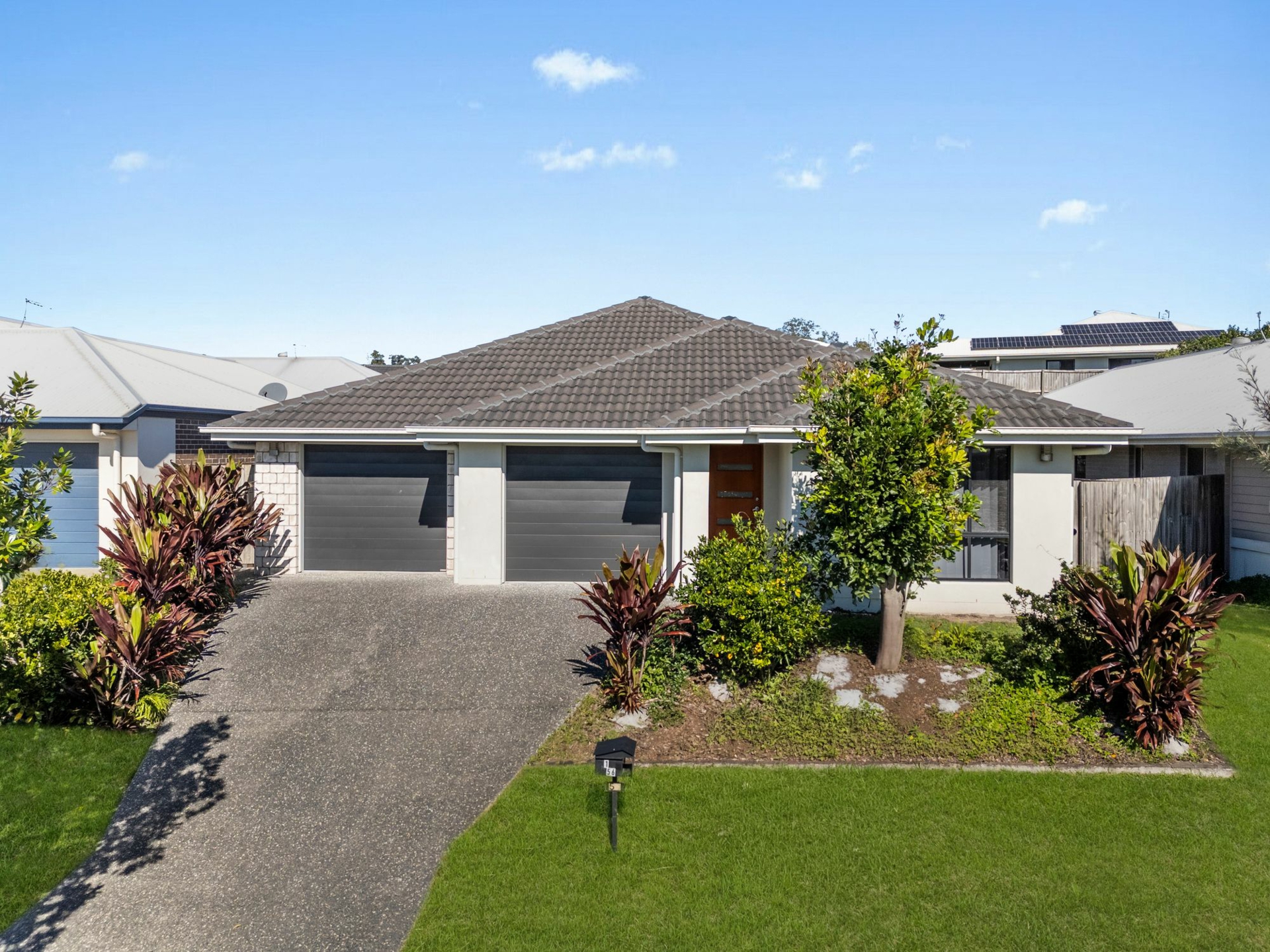 1&2/56 Brookfield Street — photo from LJ Hooker Coomera
