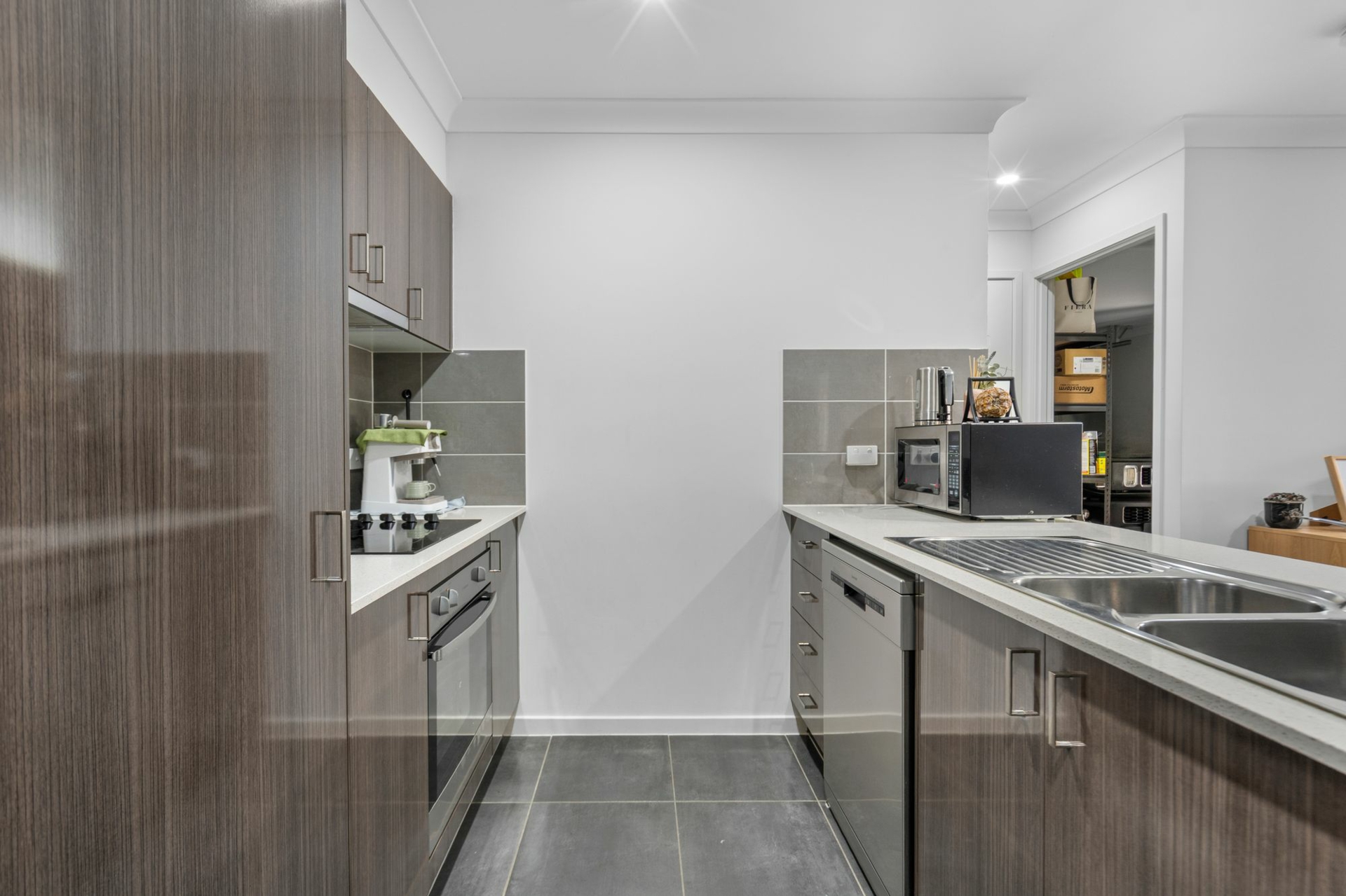 1&2/56 Brookfield Street — photo 9 of 11