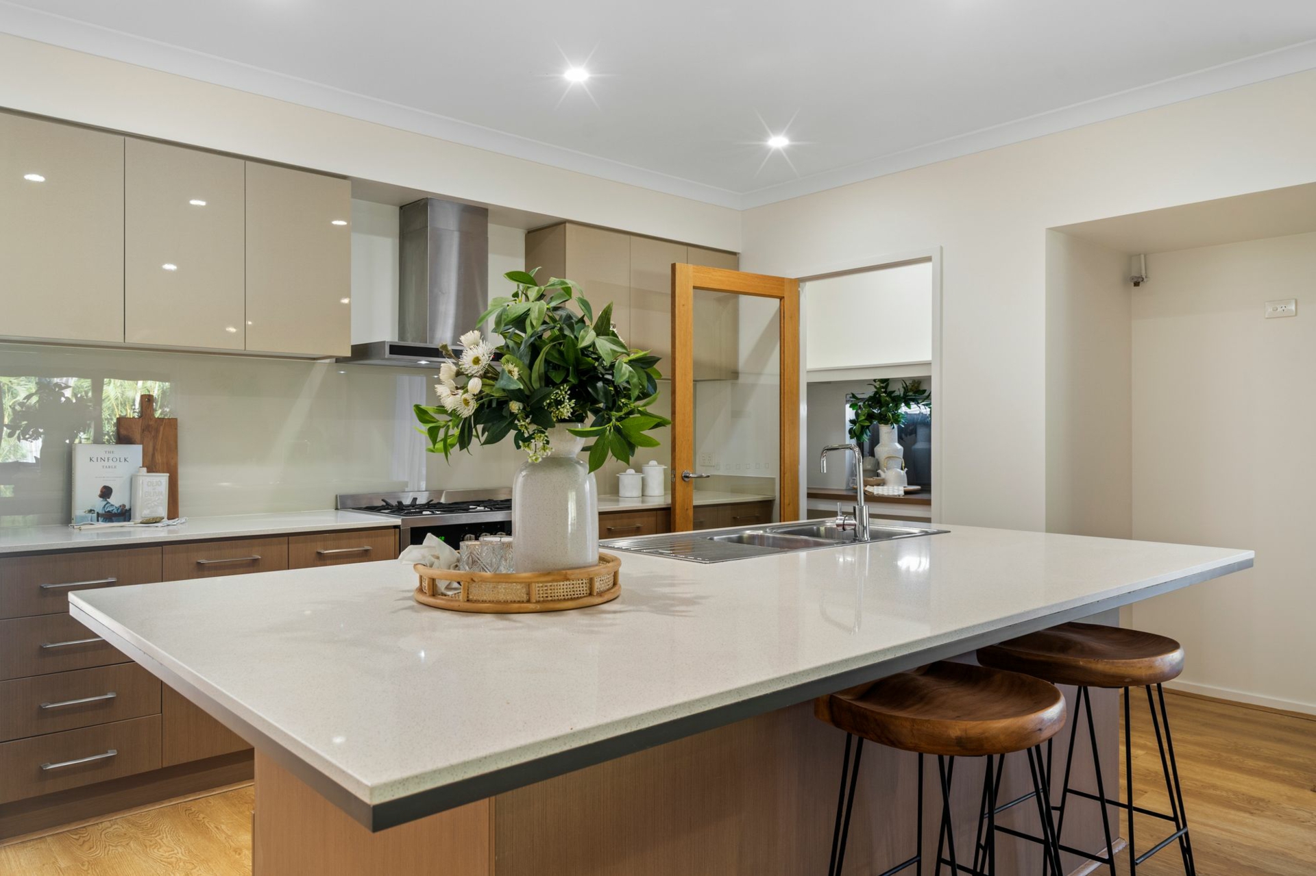 6 Balla Balla Crescent — photo 3 of 17