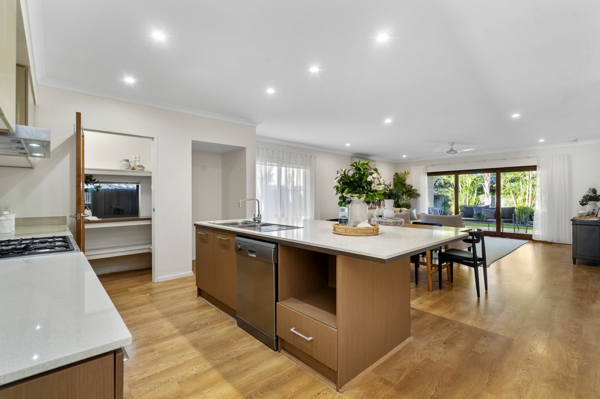 6 Balla Balla Crescent — photo 5 of 17