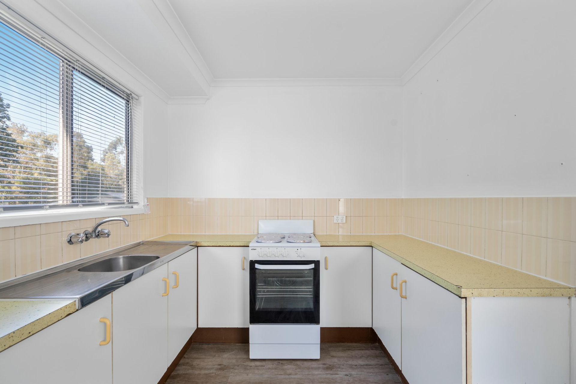 3 Manfred Street — photo 5 of 10