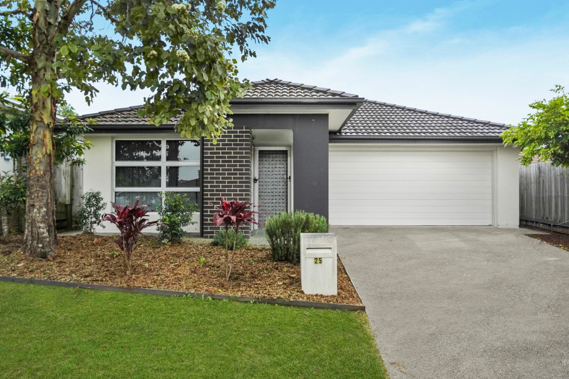 25 Angahook Crescent — photo 18 of 22