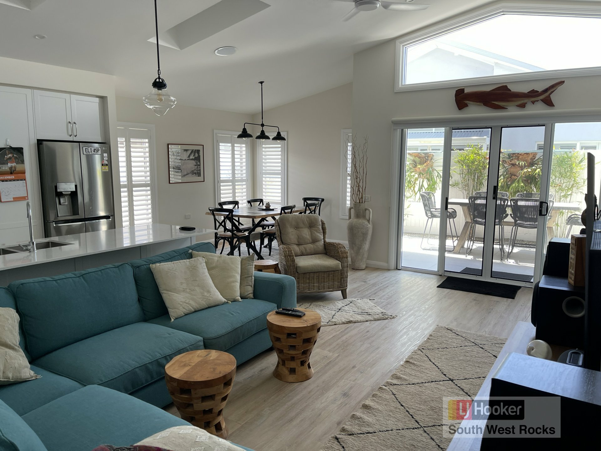 14 Oakmont Drive — photo 2 of 13