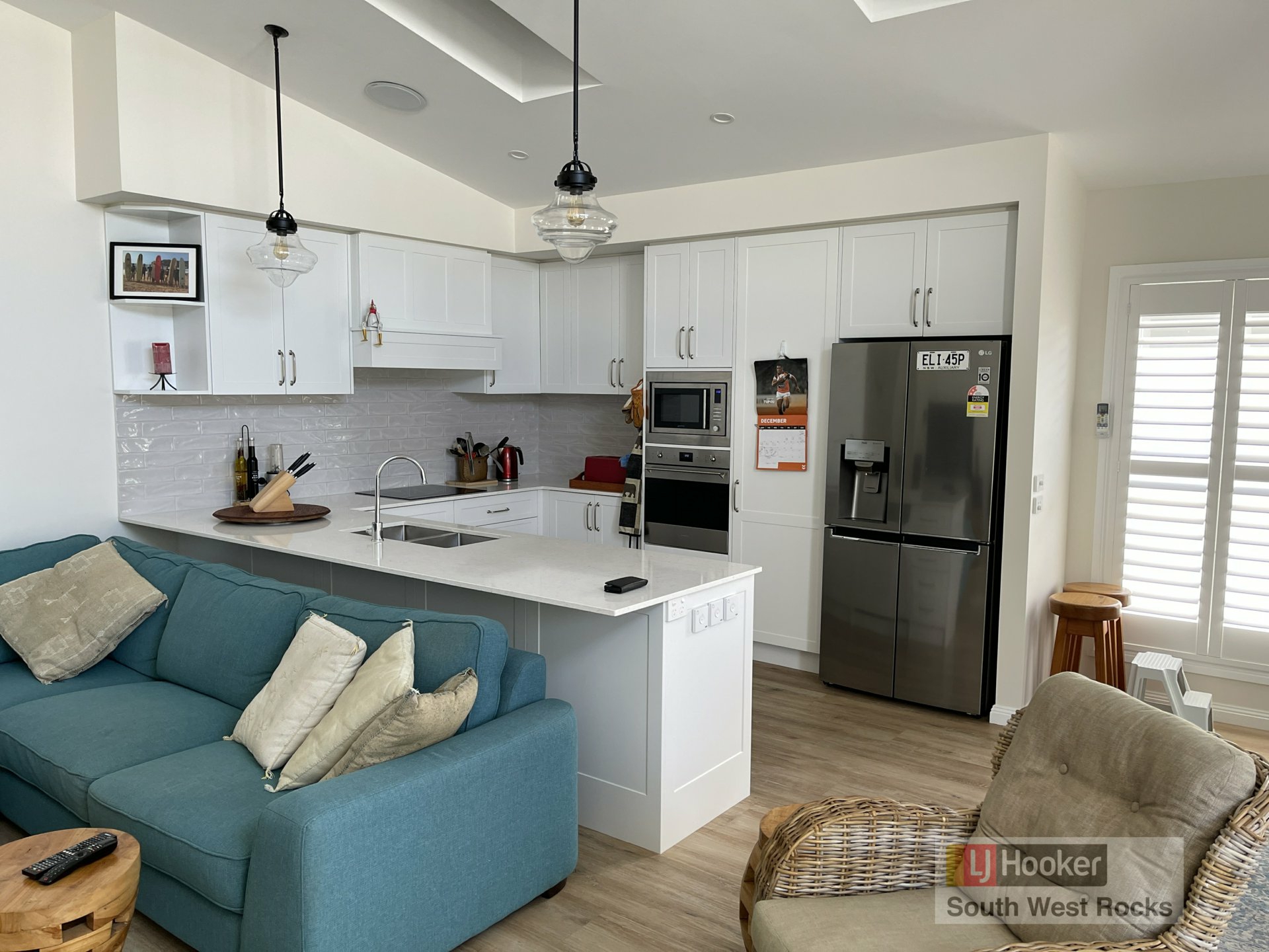 14 Oakmont Drive — photo 3 of 13