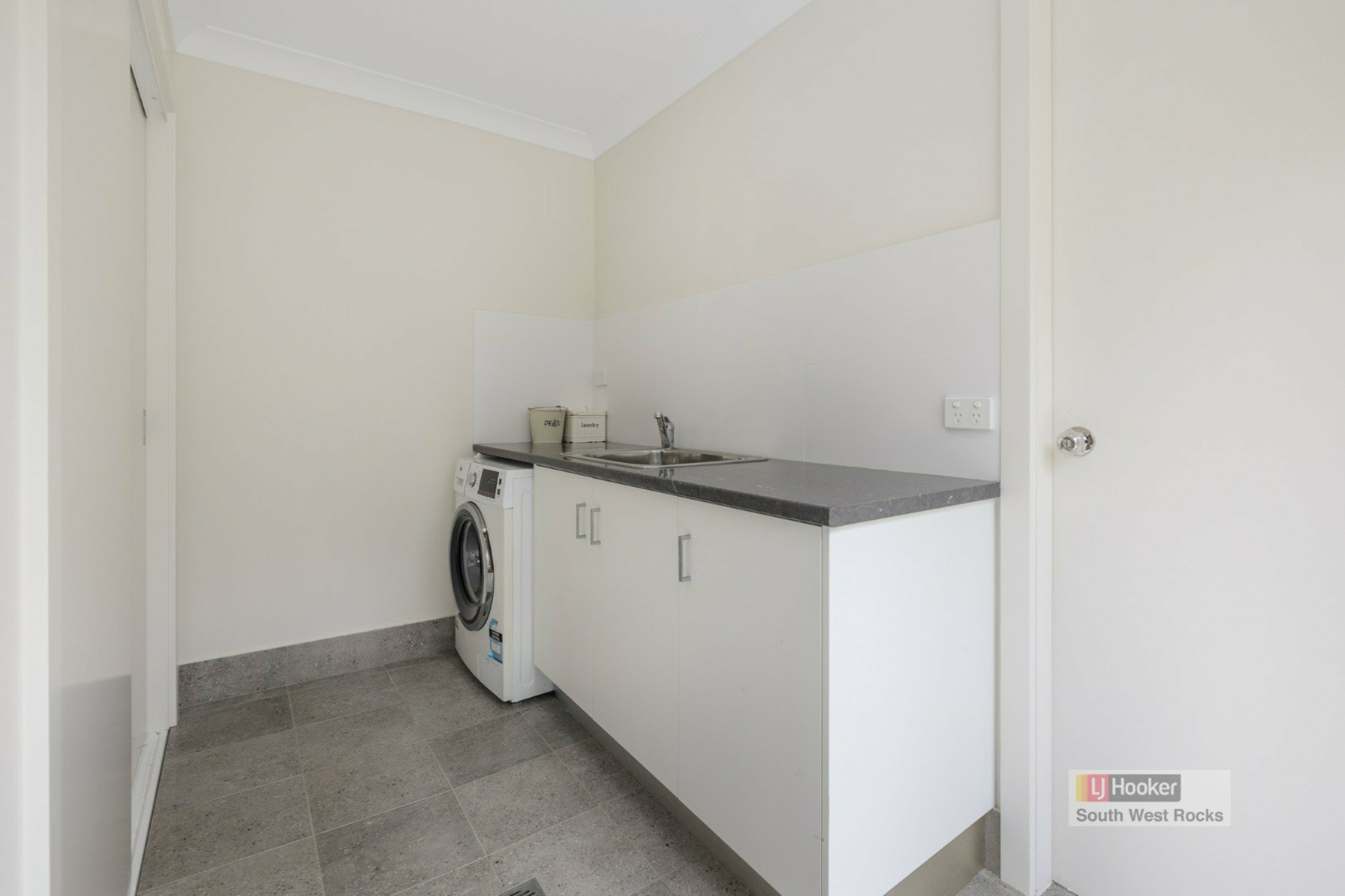 5 Leslie Place, SOUTH WEST ROCKS
