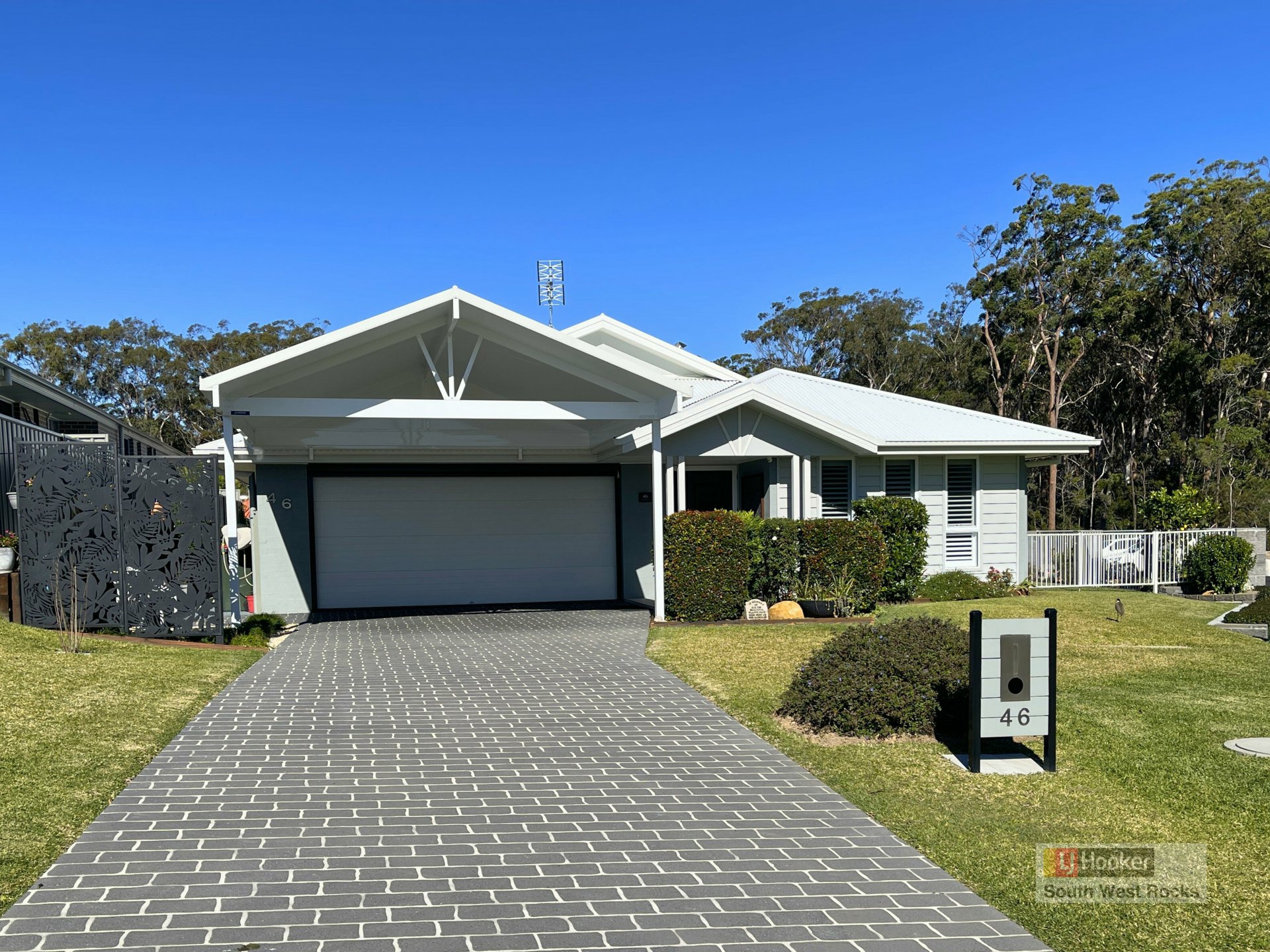 46 Keith Andrews Avenue — photo from LJ Hooker South West Rocks