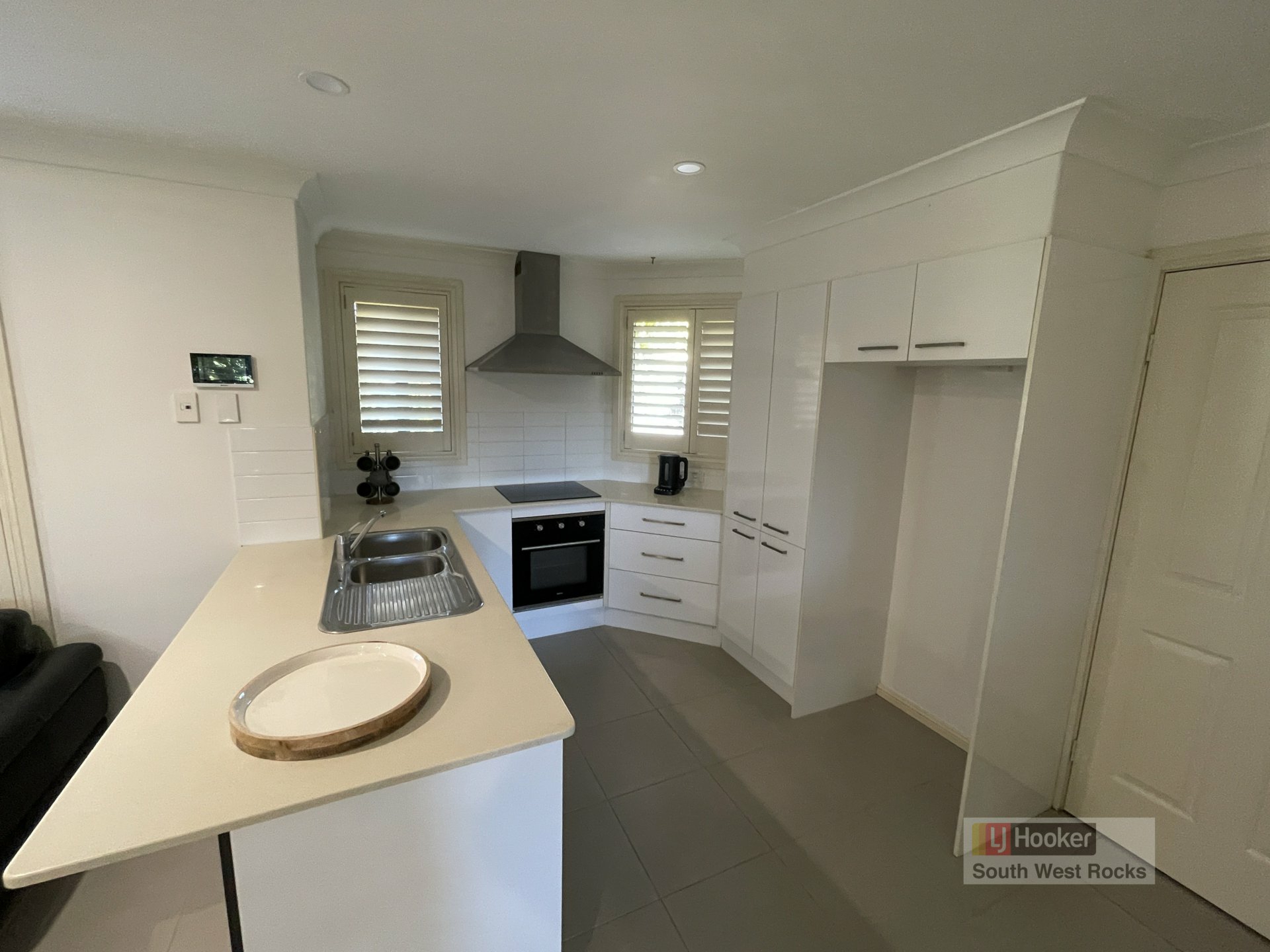 9/83 Mitchell Street — photo 6 of 16