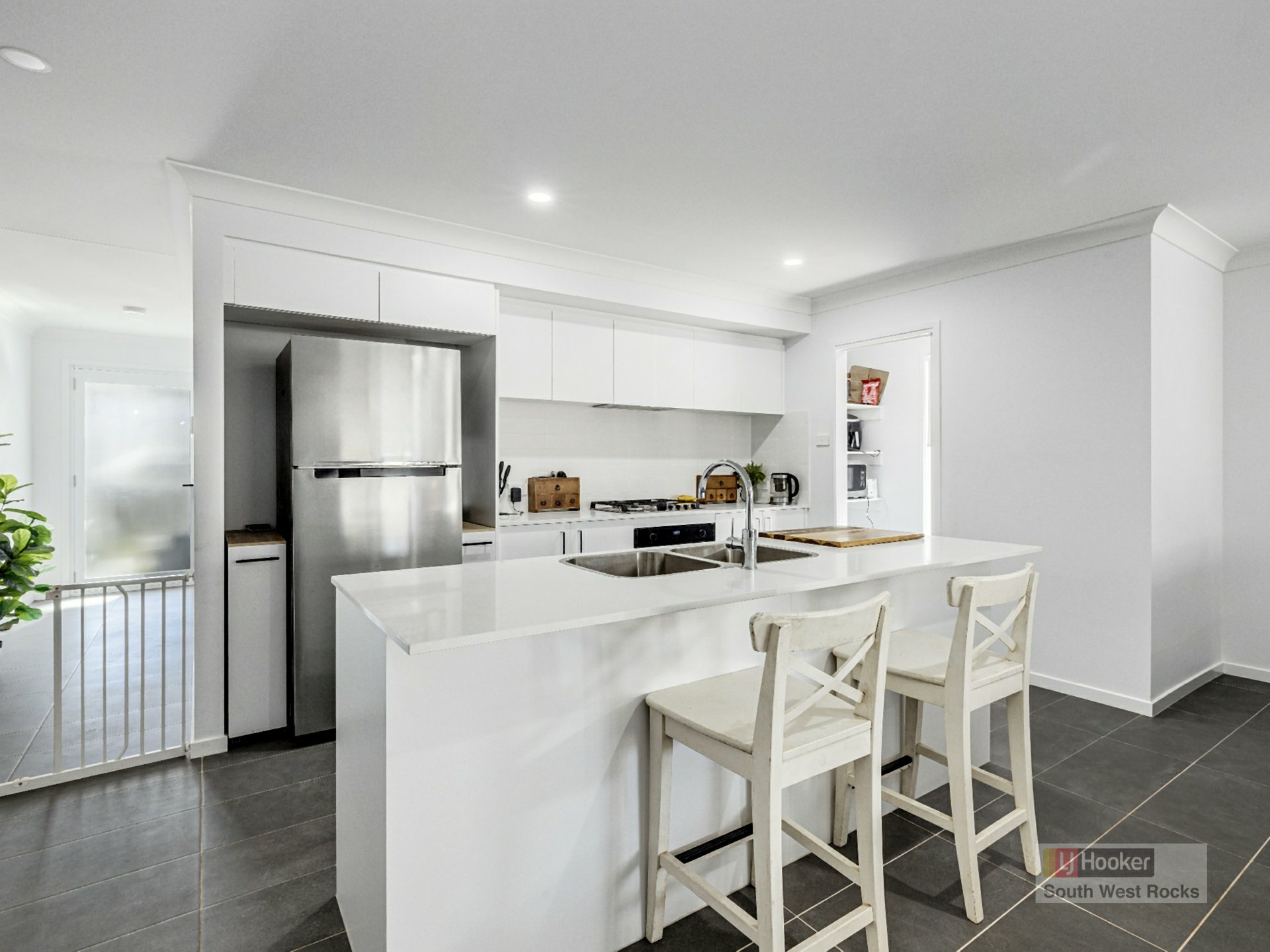 15 Garruka Way — photo 2 of 15
