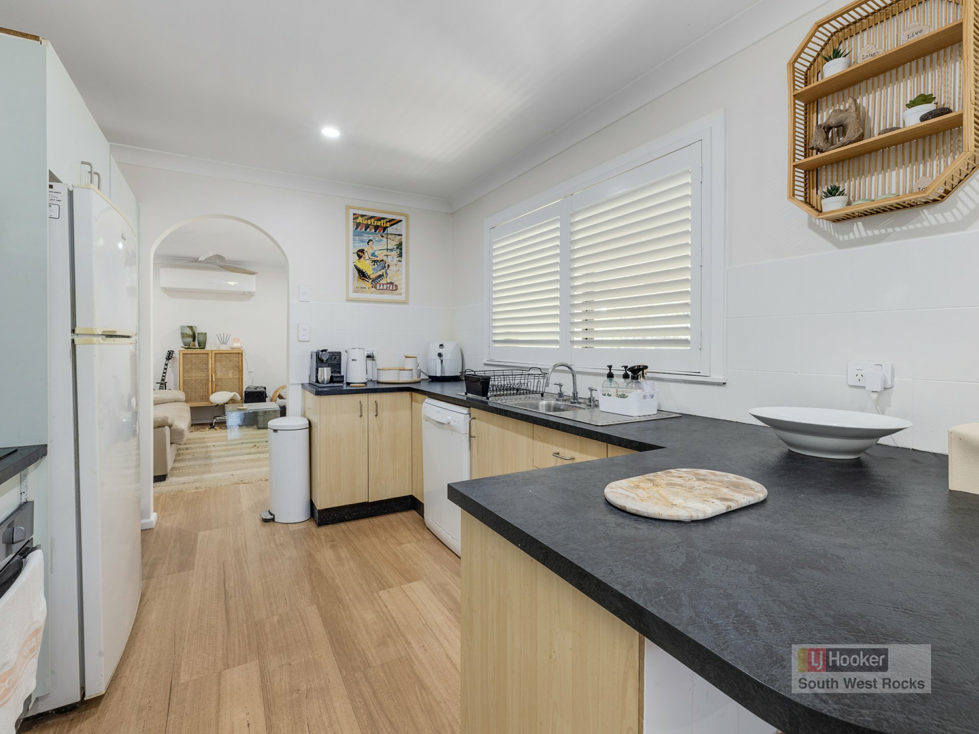 25 Bruce field Street — photo 7 of 20