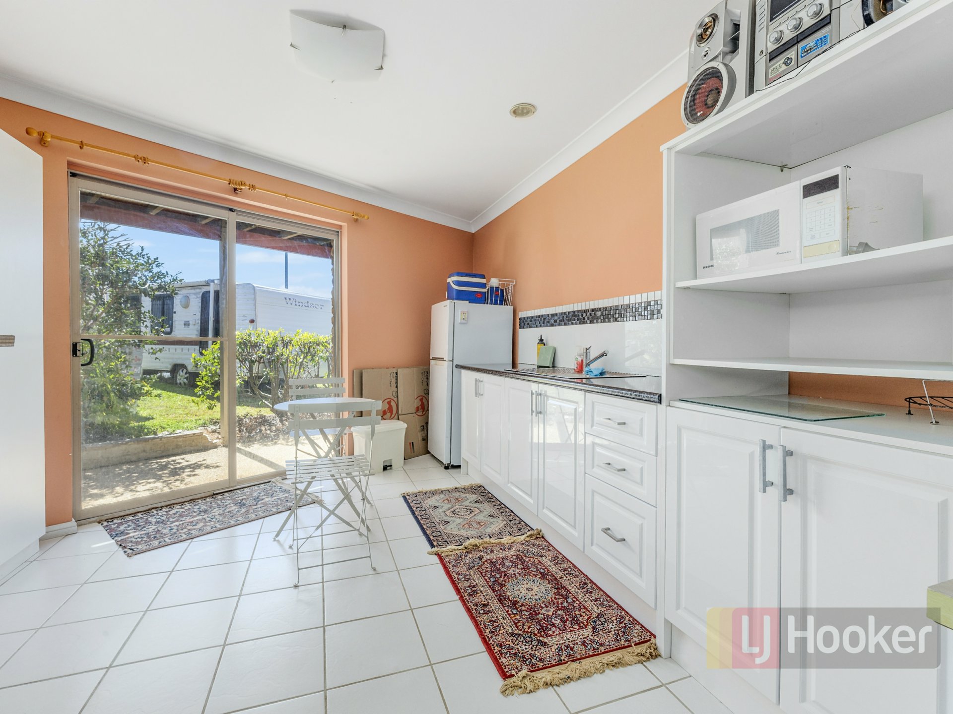15 Government Road — photo 4 of 21