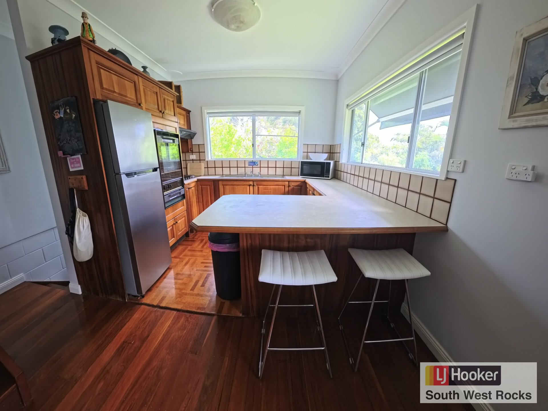 22 Seaview Street — photo 5 of 24