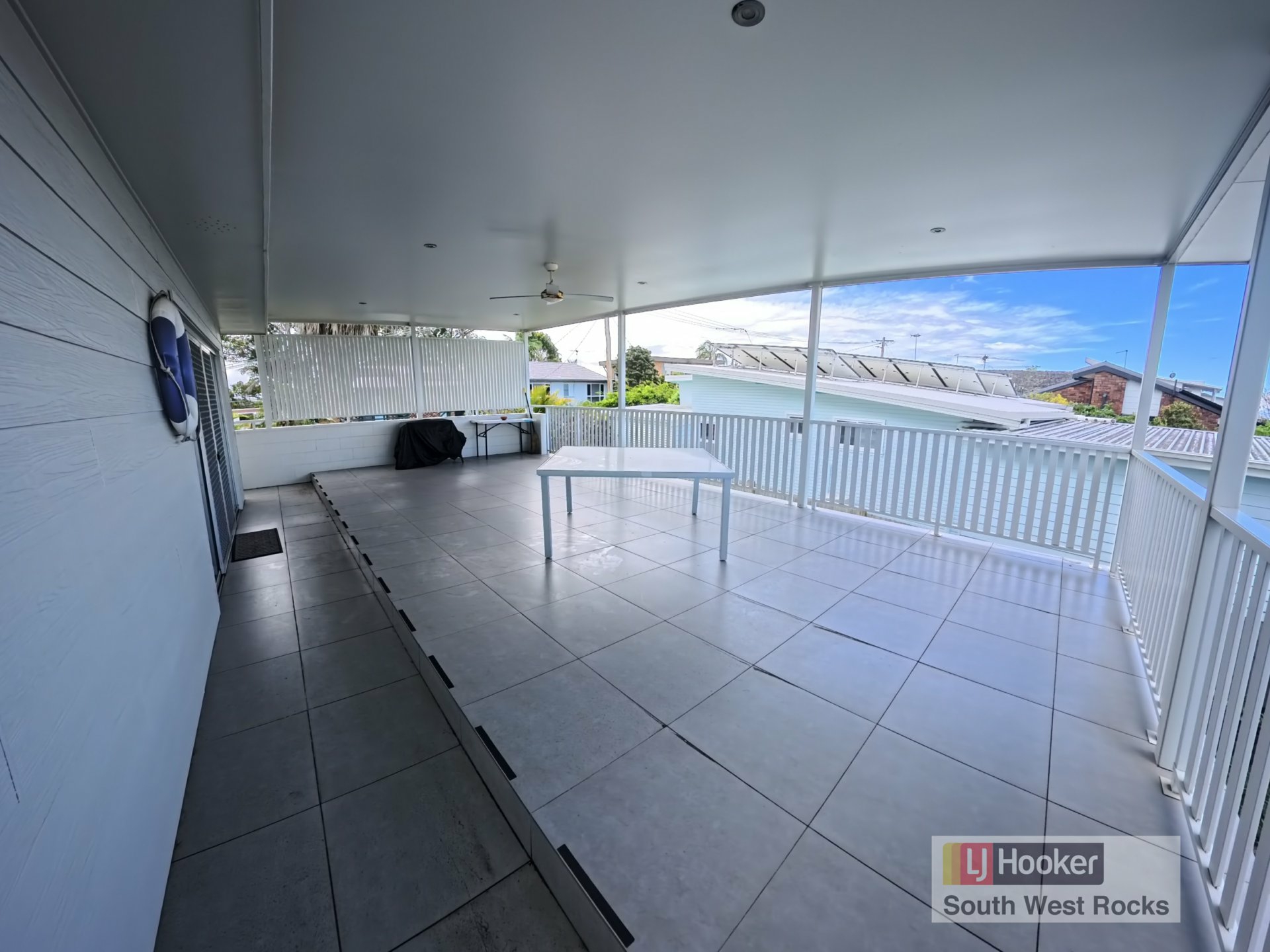22 Seaview Street — photo 10 of 24