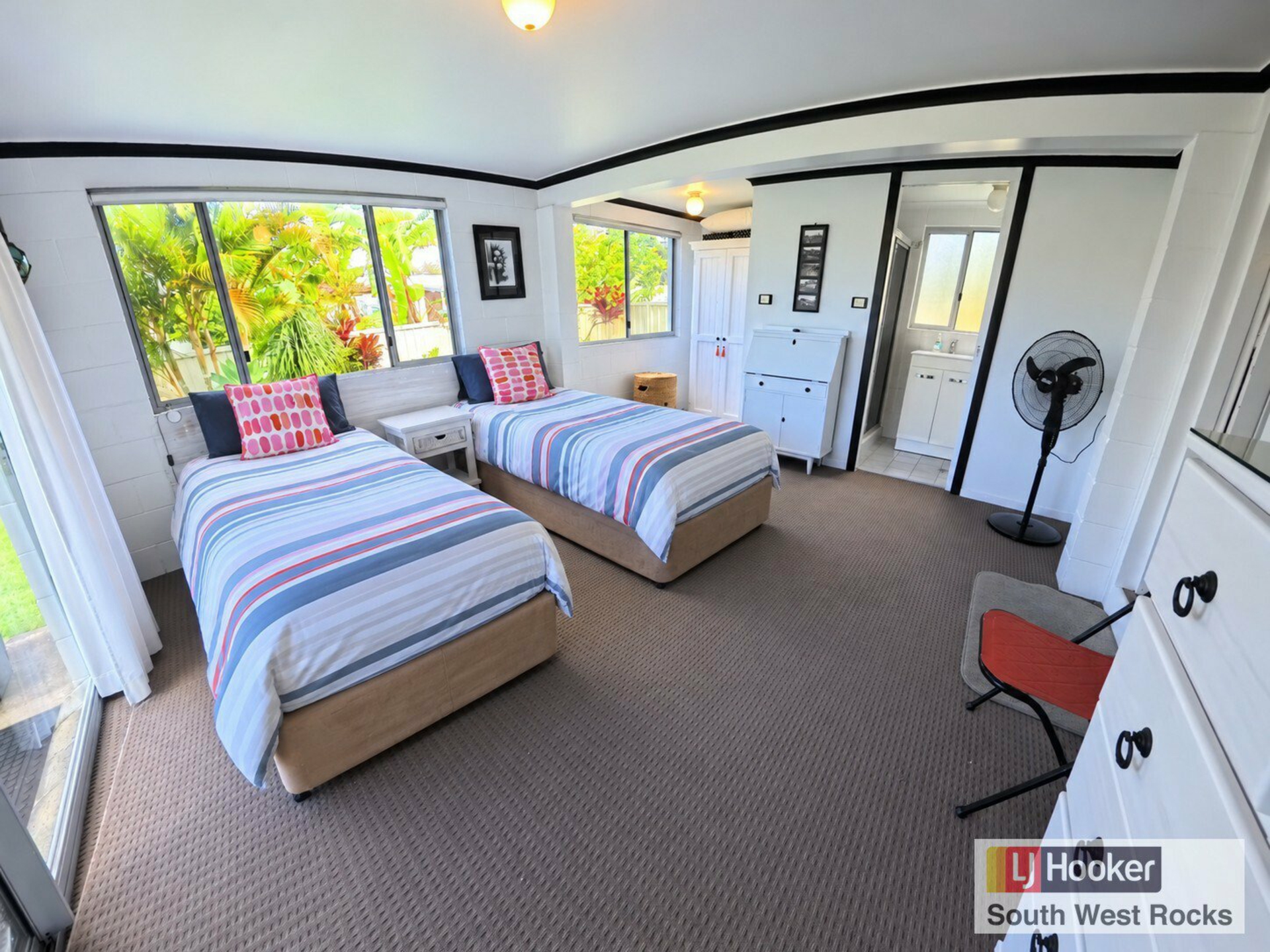 22 Seaview Street — photo 15 of 24