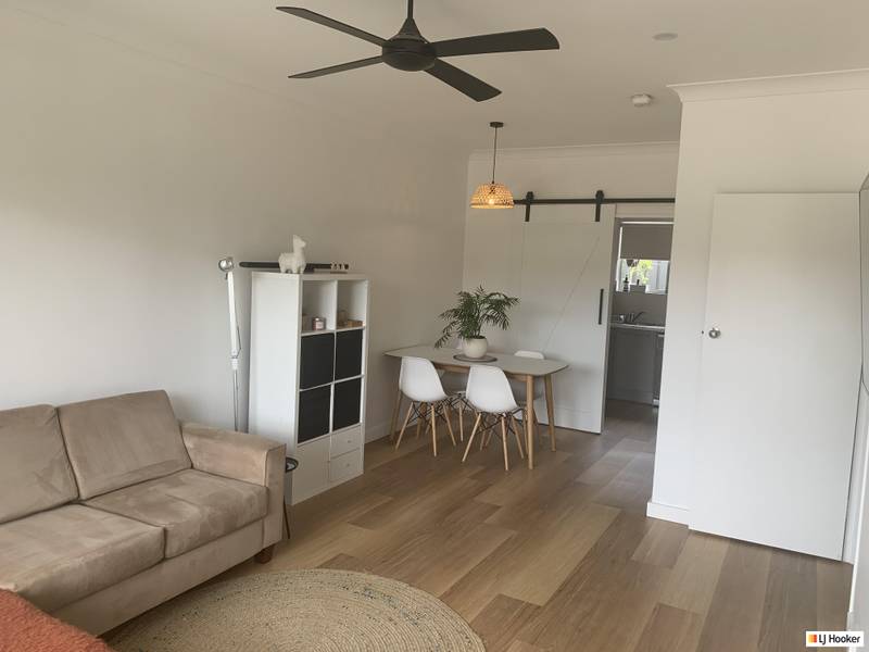 8/30 Simcock Street, WEST BEACH