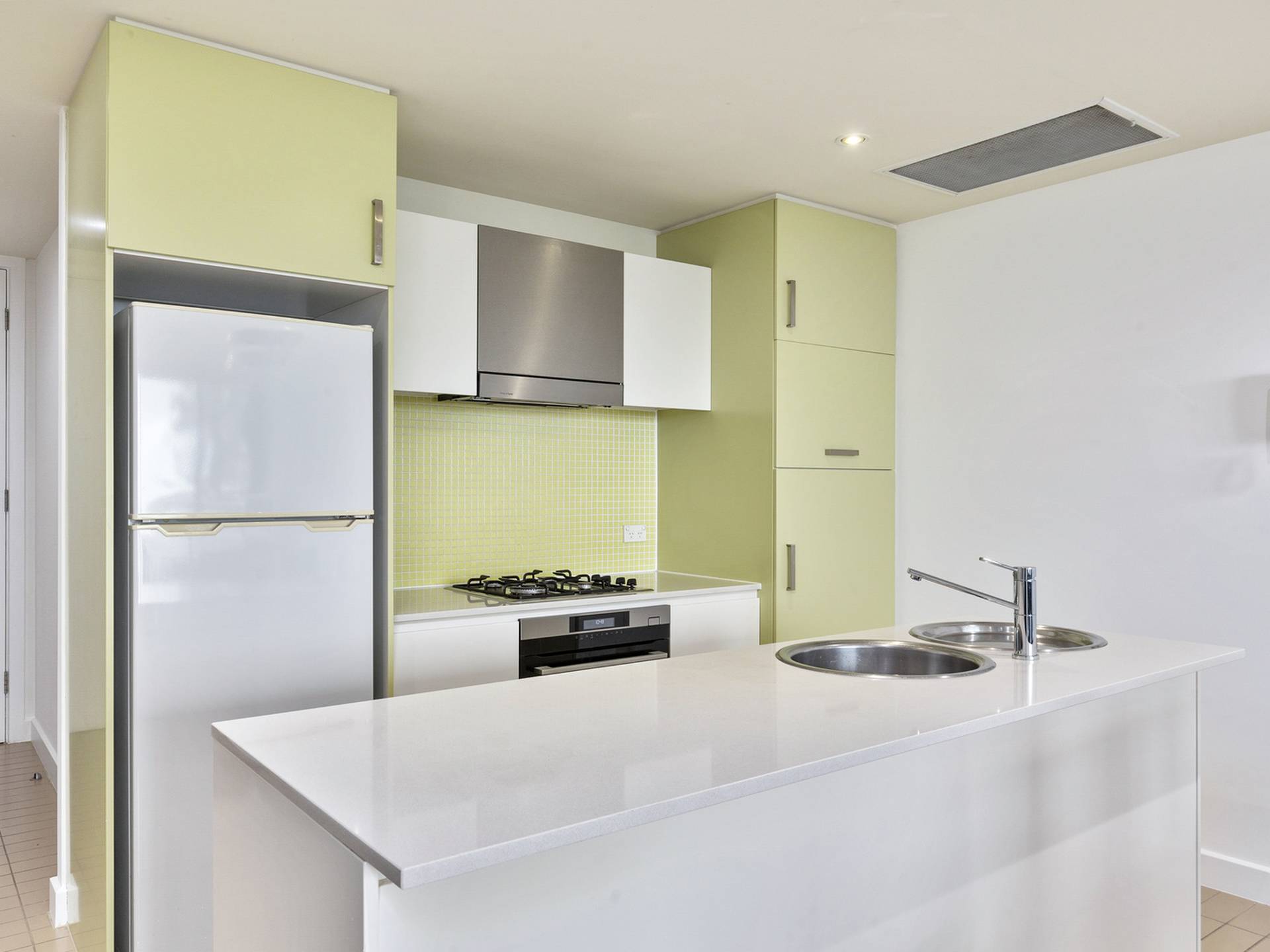 1024/29 Colley Terrace, GLENELG