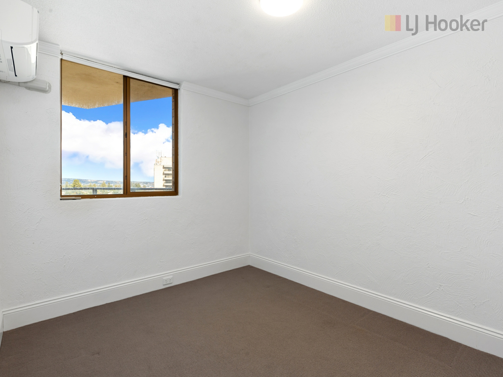 92/13 South Esplanade, GLENELG