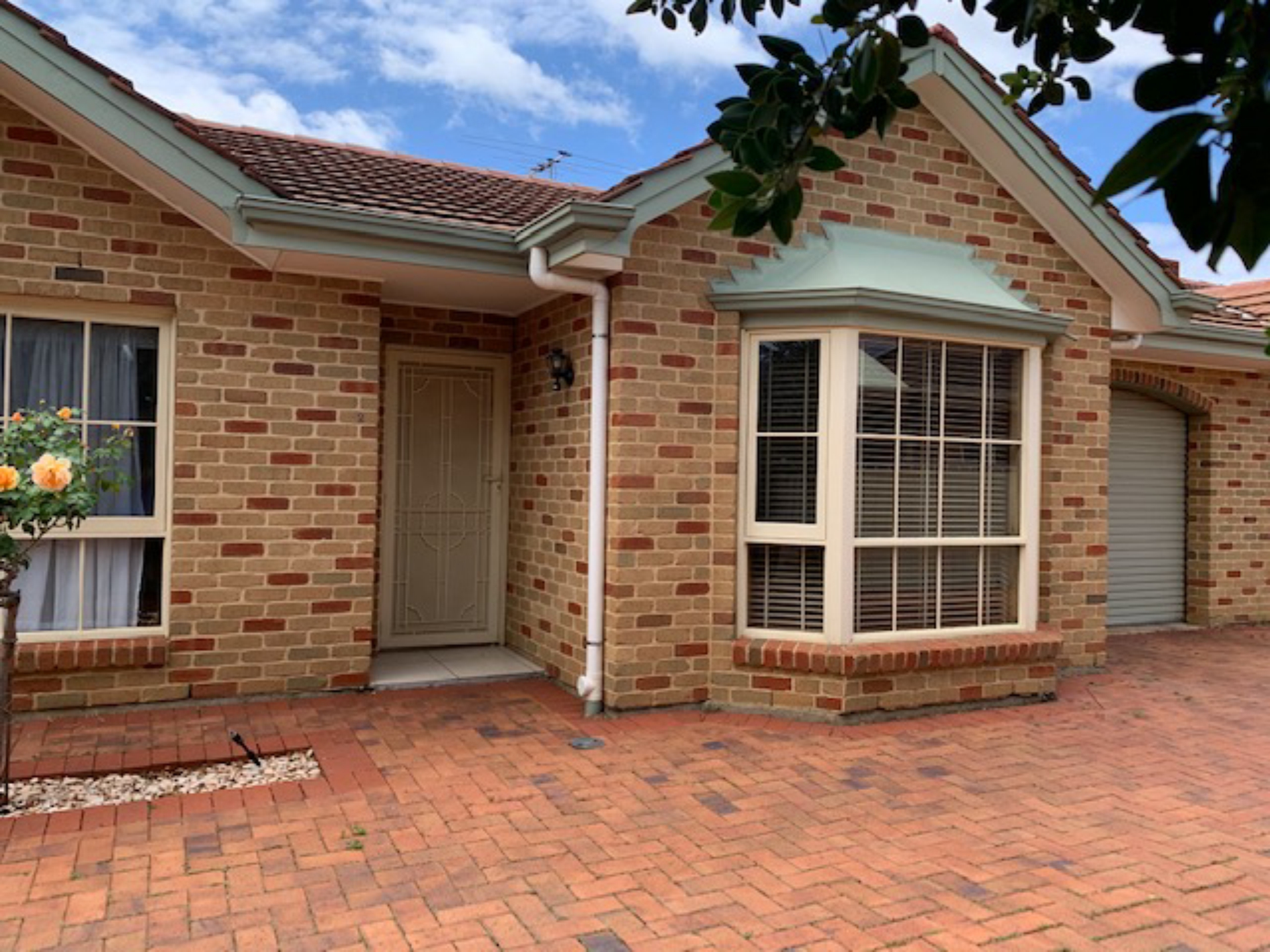 2/27 Dunrobin Road Hove SA Property Details LJ Hooker