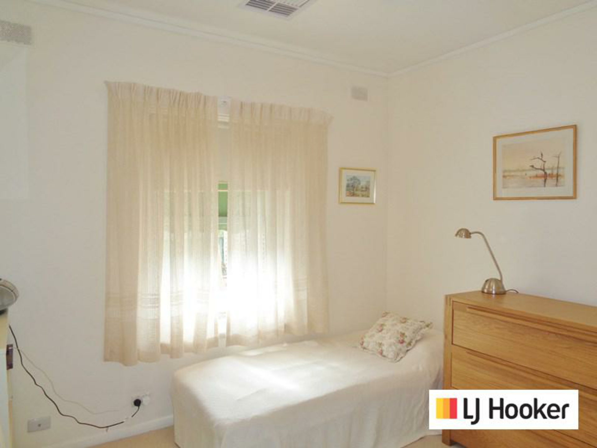 2/27 Oleander Street West, SOUTH BRIGHTON