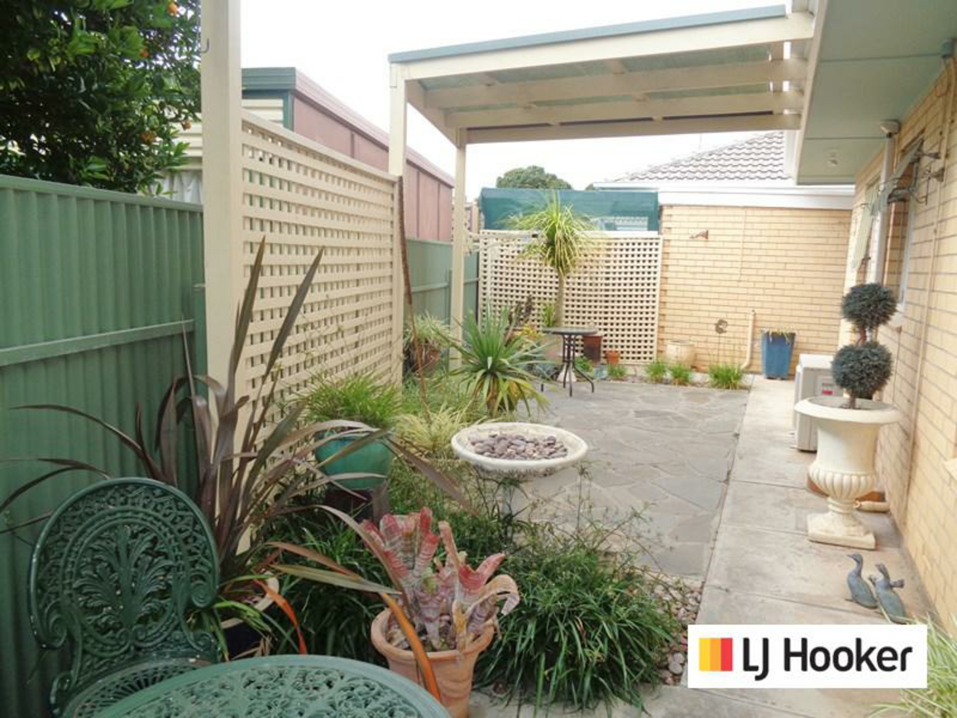 2/27 Oleander Street West, SOUTH BRIGHTON