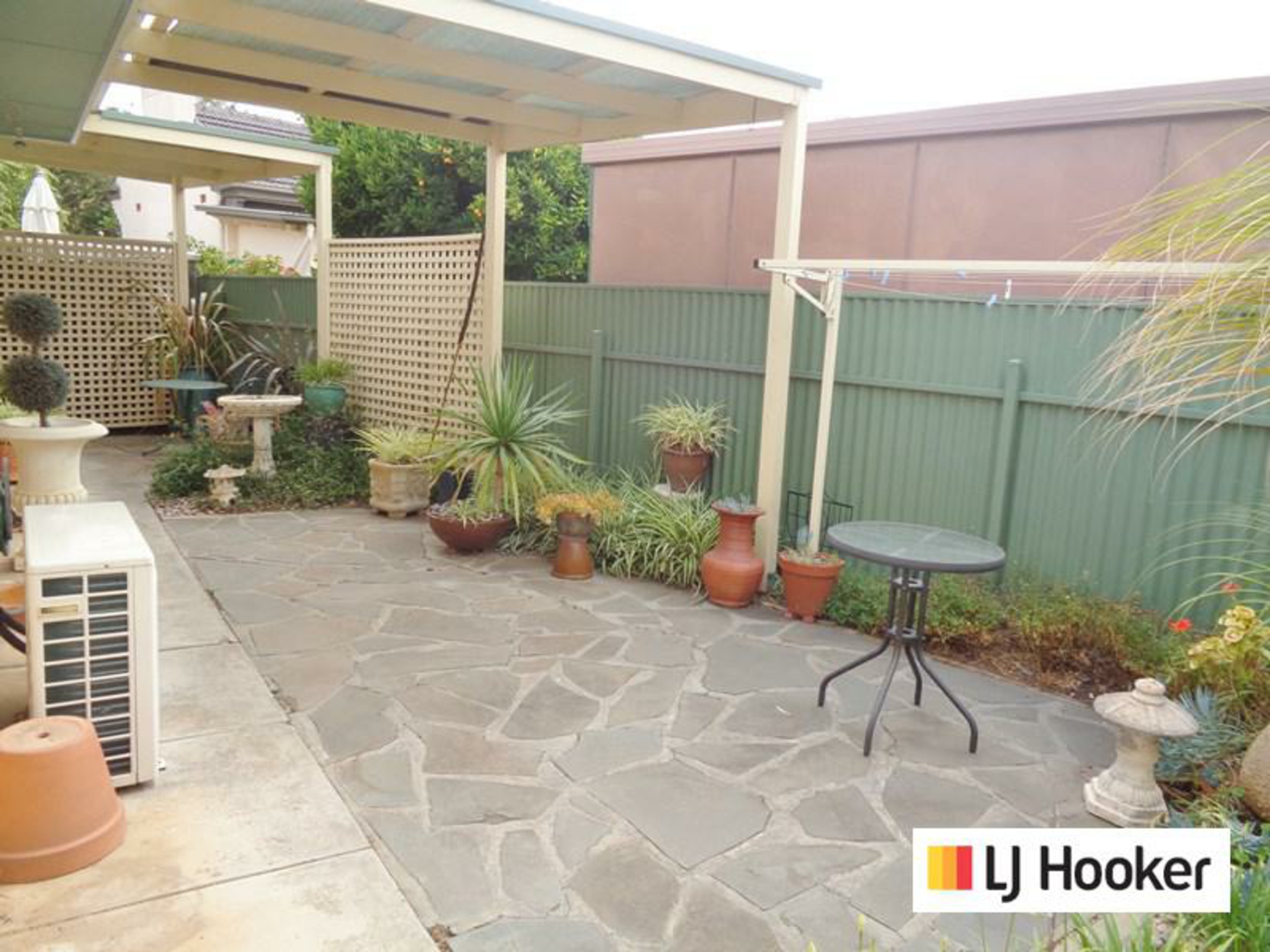 2/27 Oleander Street West, SOUTH BRIGHTON