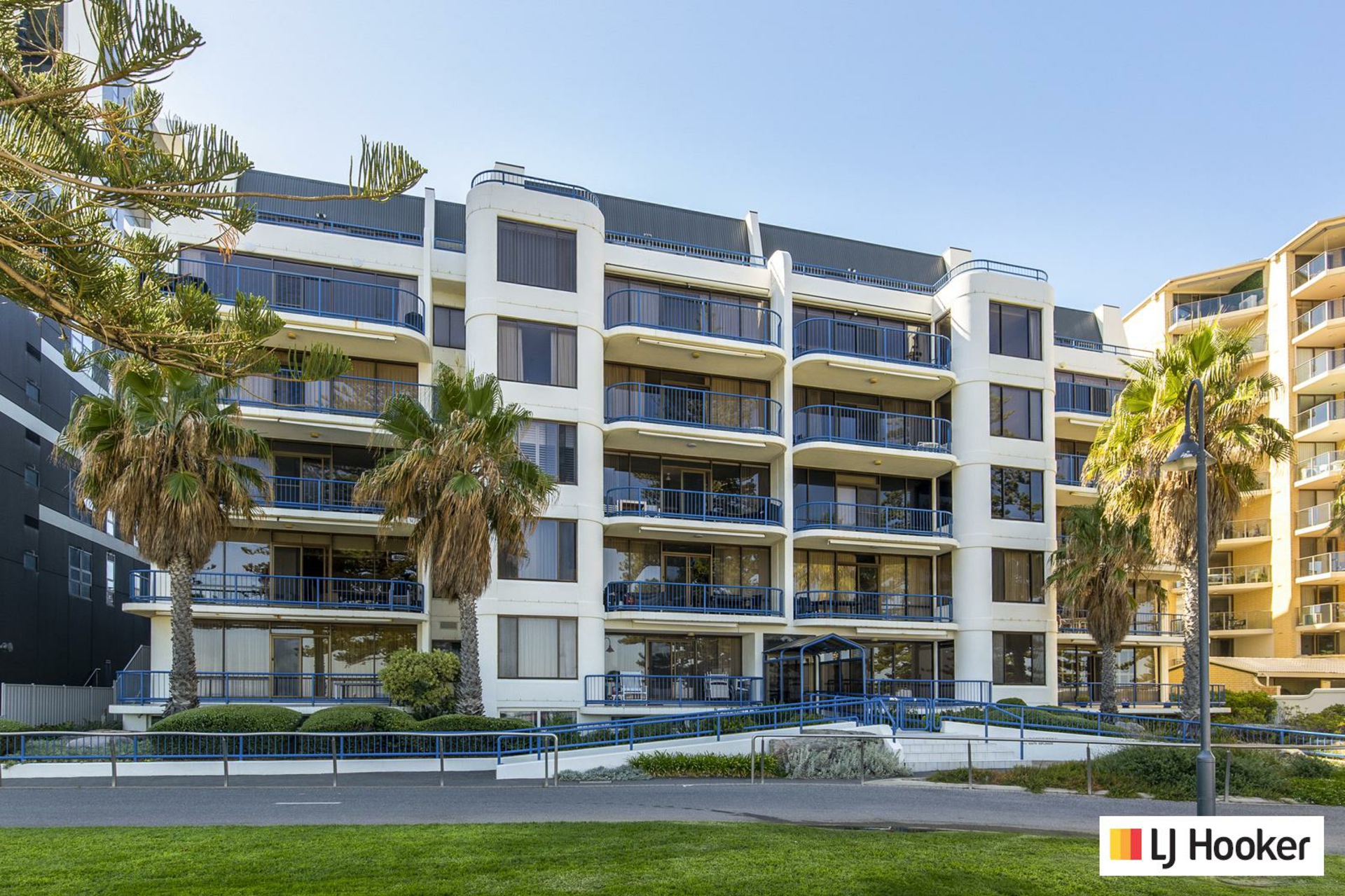 4/9-11 South Esplanade, GLENELG