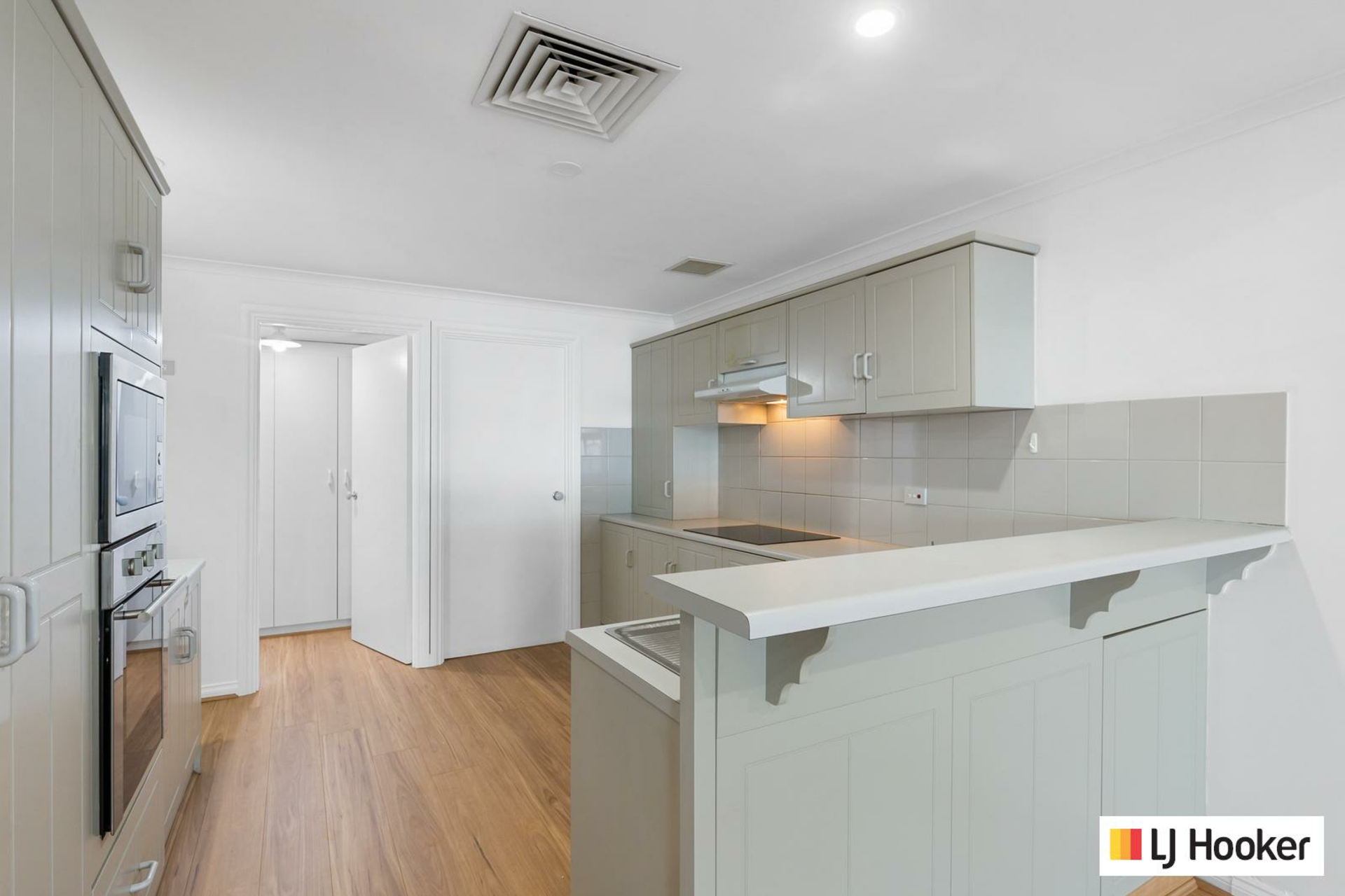 4/9-11 South Esplanade, GLENELG